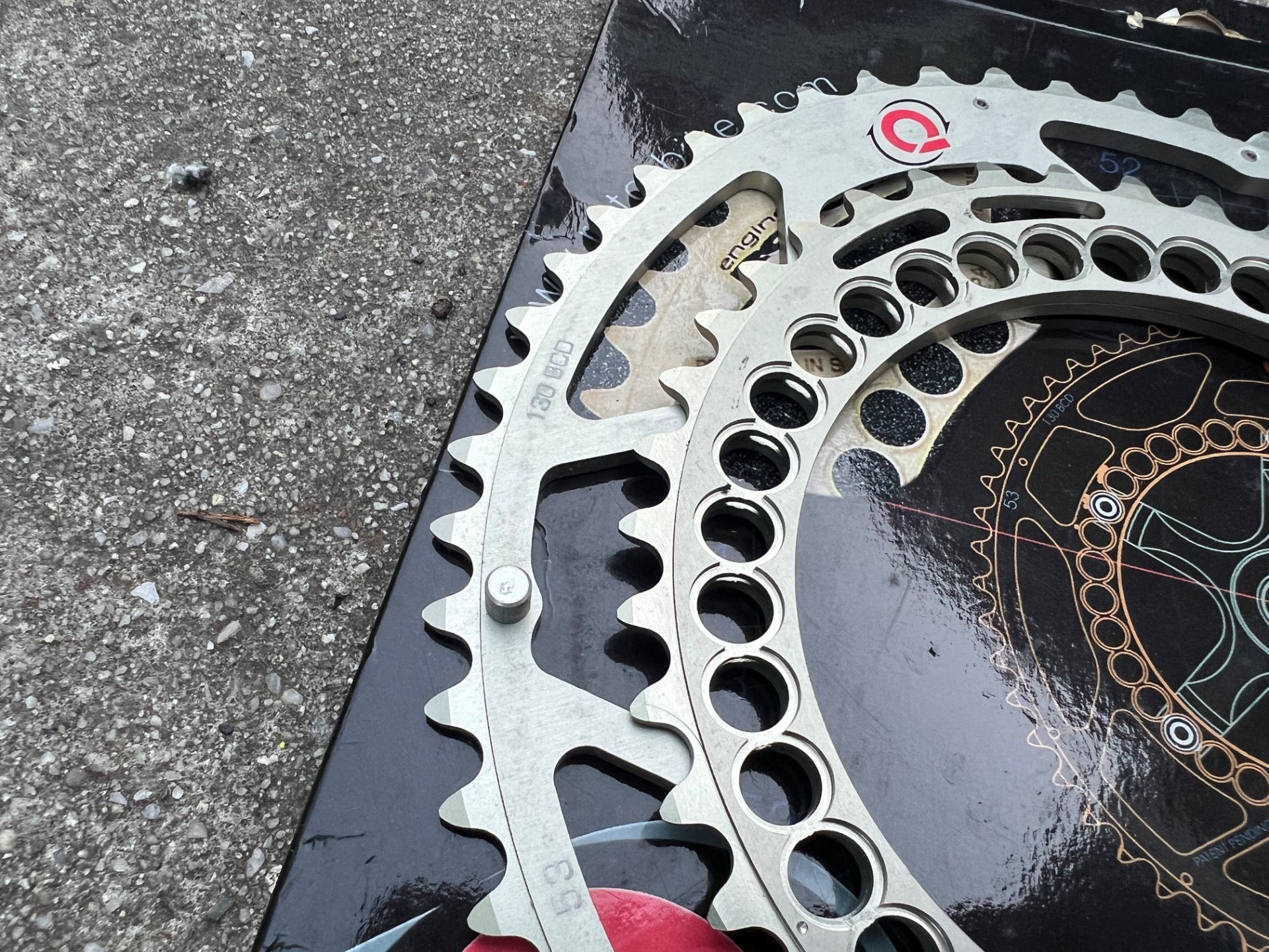 NEW Rotor Q Rings 53/40T 130 BCD Chainring Set Double Road Bike Oval Rings Gold  - Image 4