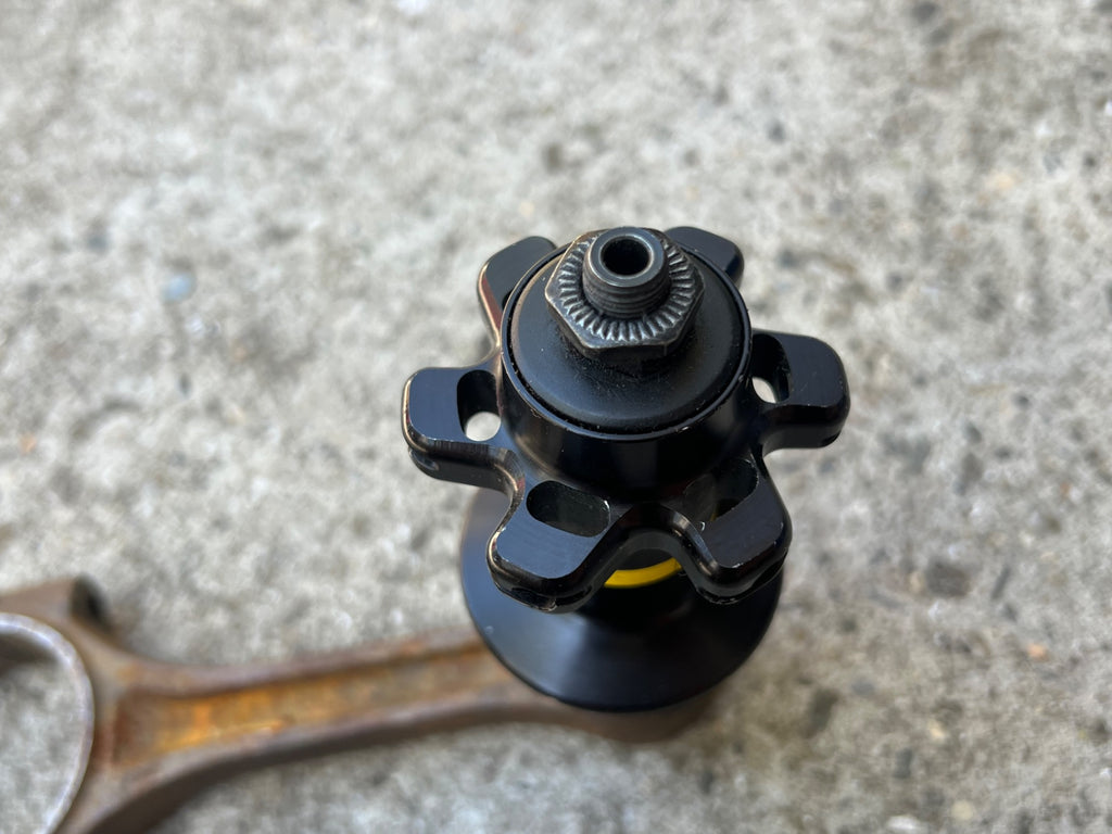 Mavic 24H Hole Rear Hub 130mm 11 Speed Shimano Hyperglide Black Road Bike Retro - Image 4