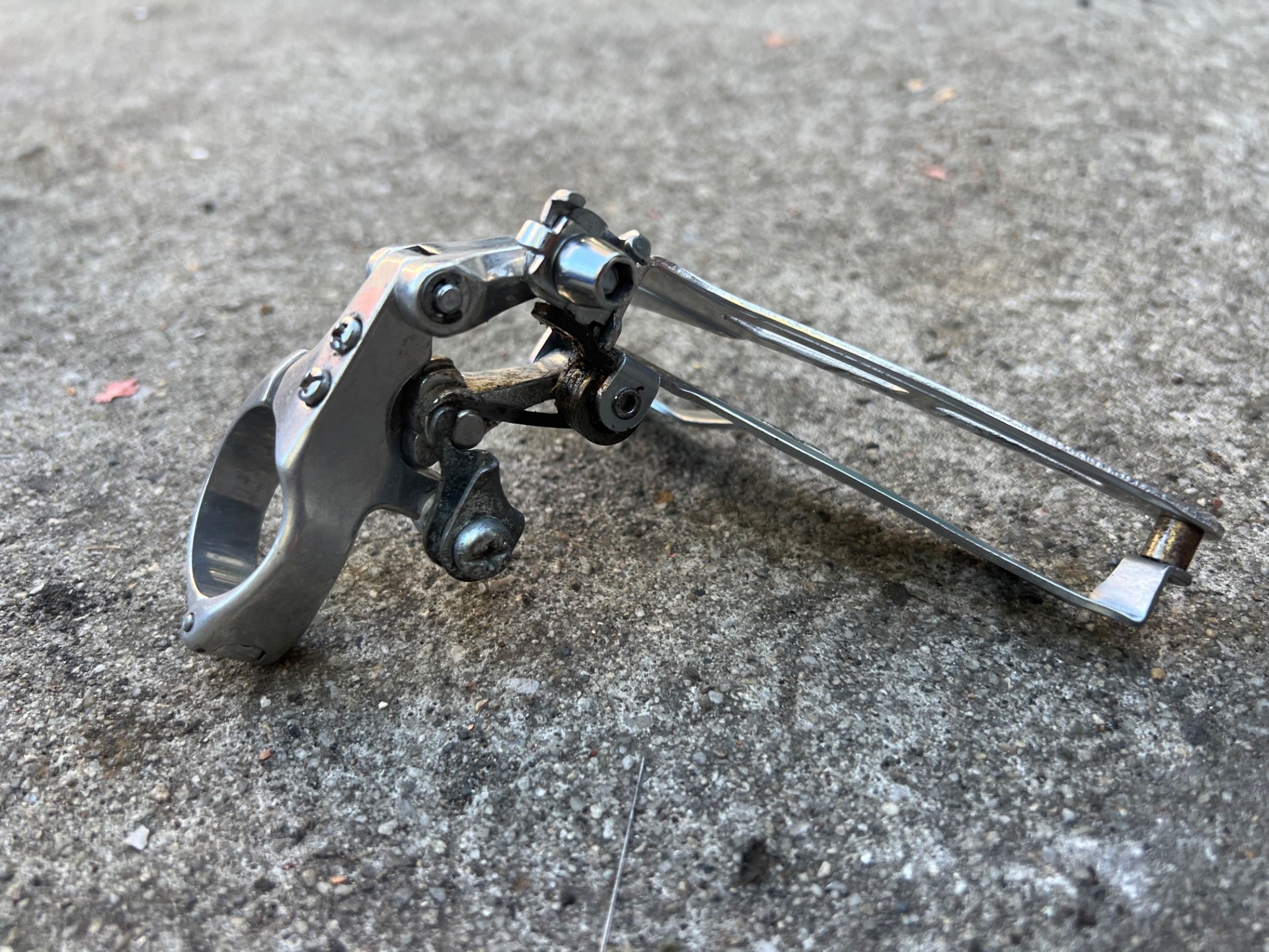 Suntour XC Reverse Pull 28.6mm Bottom Pull Triple Front Derailleur Vintage MTB  - Image 4
