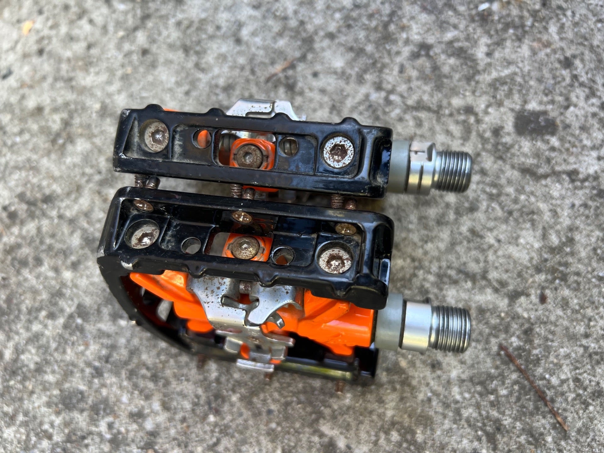 Onza H.O.X. Clipless MTB Platform Dual Sided Pedals Vintage Retro Orange Black - Image 4