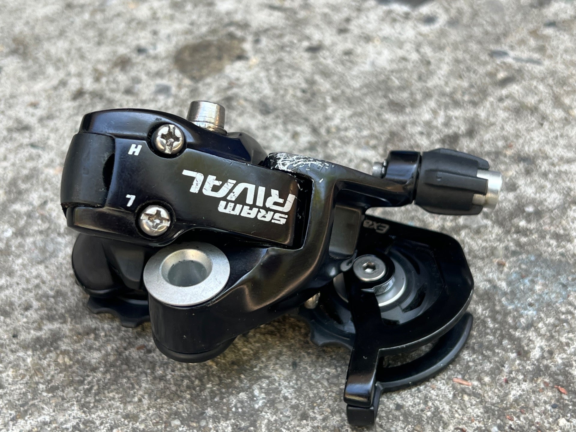 SRAM Rival 10 Speed Short Cage Rear Derailleur Exact Actuation Black Road Bike  - Image 4