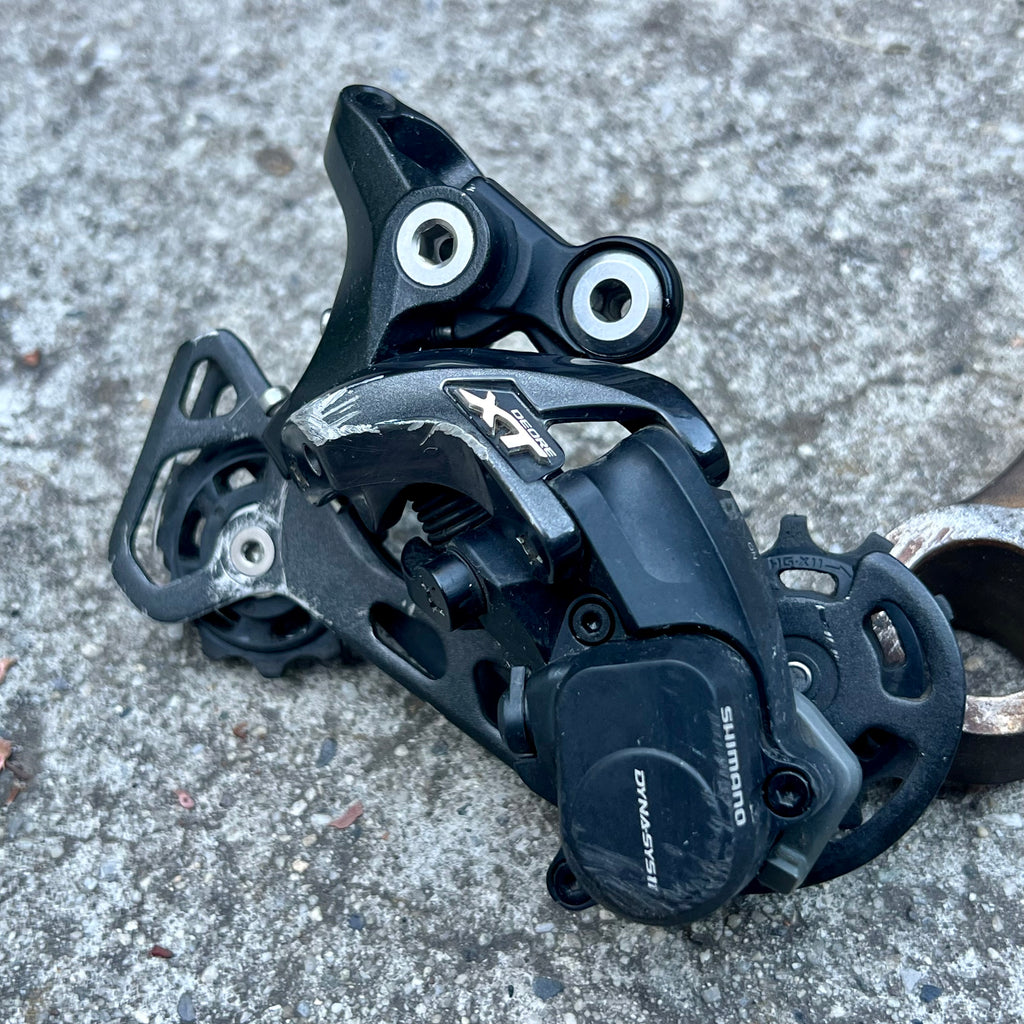 Shimano Deore XT RD-M8000 11 Speed Rear Derailleur Shadow Clutch Medium Cage MTB