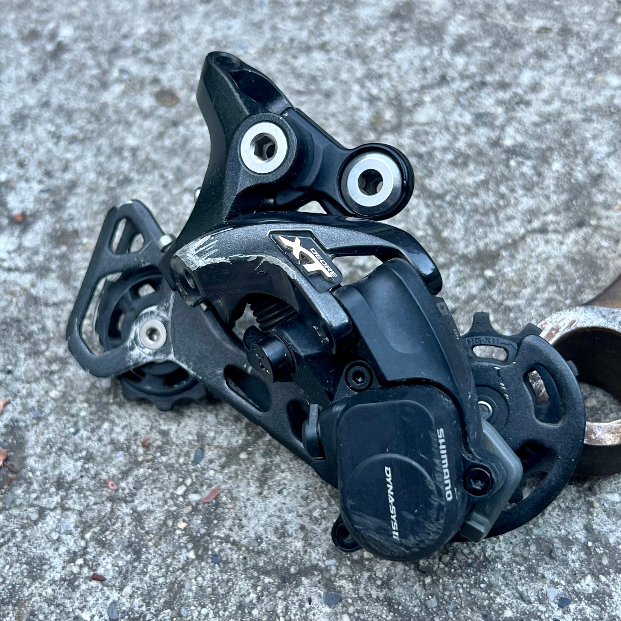 Shimano Deore XT RD-M8000 11 Speed Rear Derailleur Shadow Clutch Medium Cage MTB