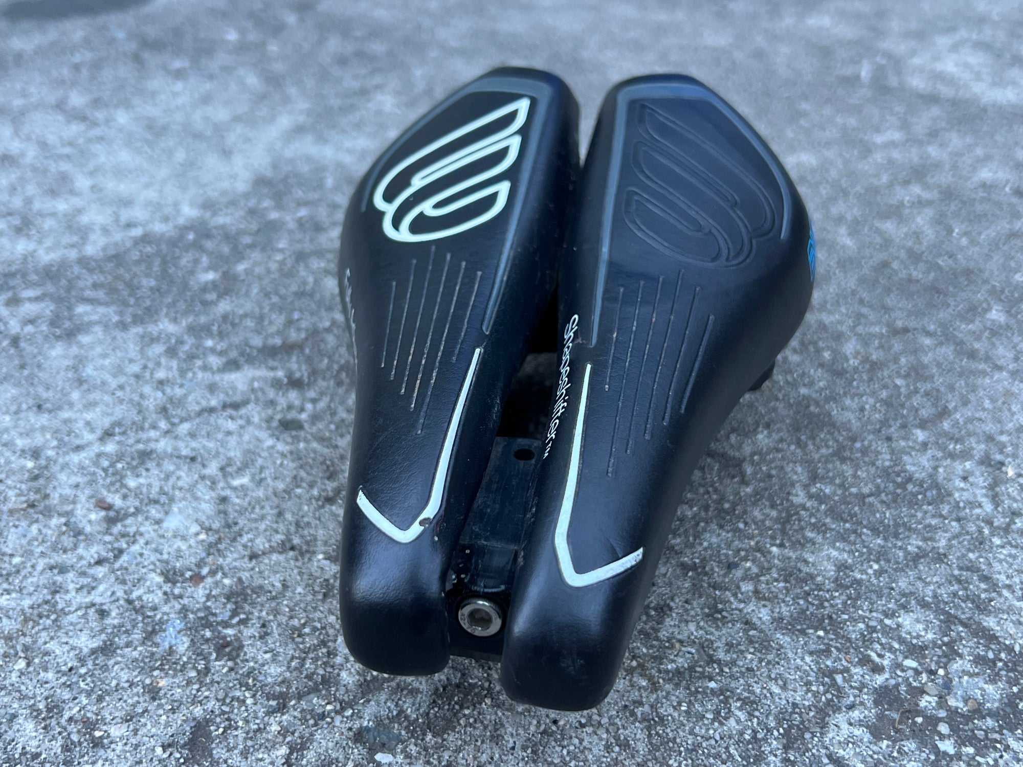 BiSaddle Shapeshifter Saddle Triathlon Tri Racing Road Bike Black