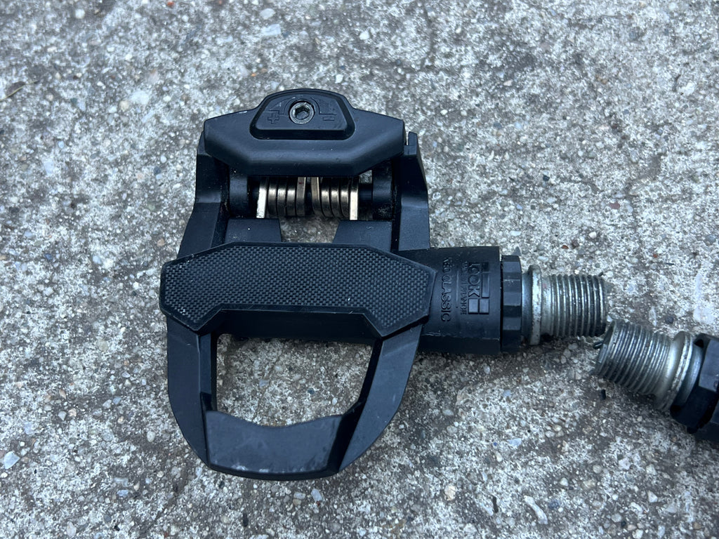 LOOK KEO Classic Clipless Pedals Road Bike Black Cycling 9/16” Touring