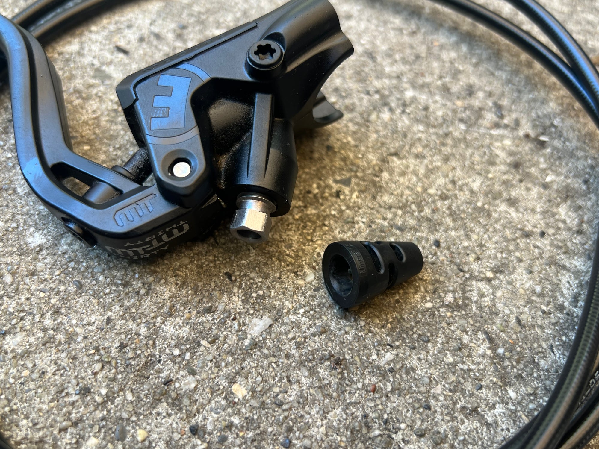 FOR PARTS Magura MT 30 Thirty Brake Lever and Hose MTB Mountain Bike Black
