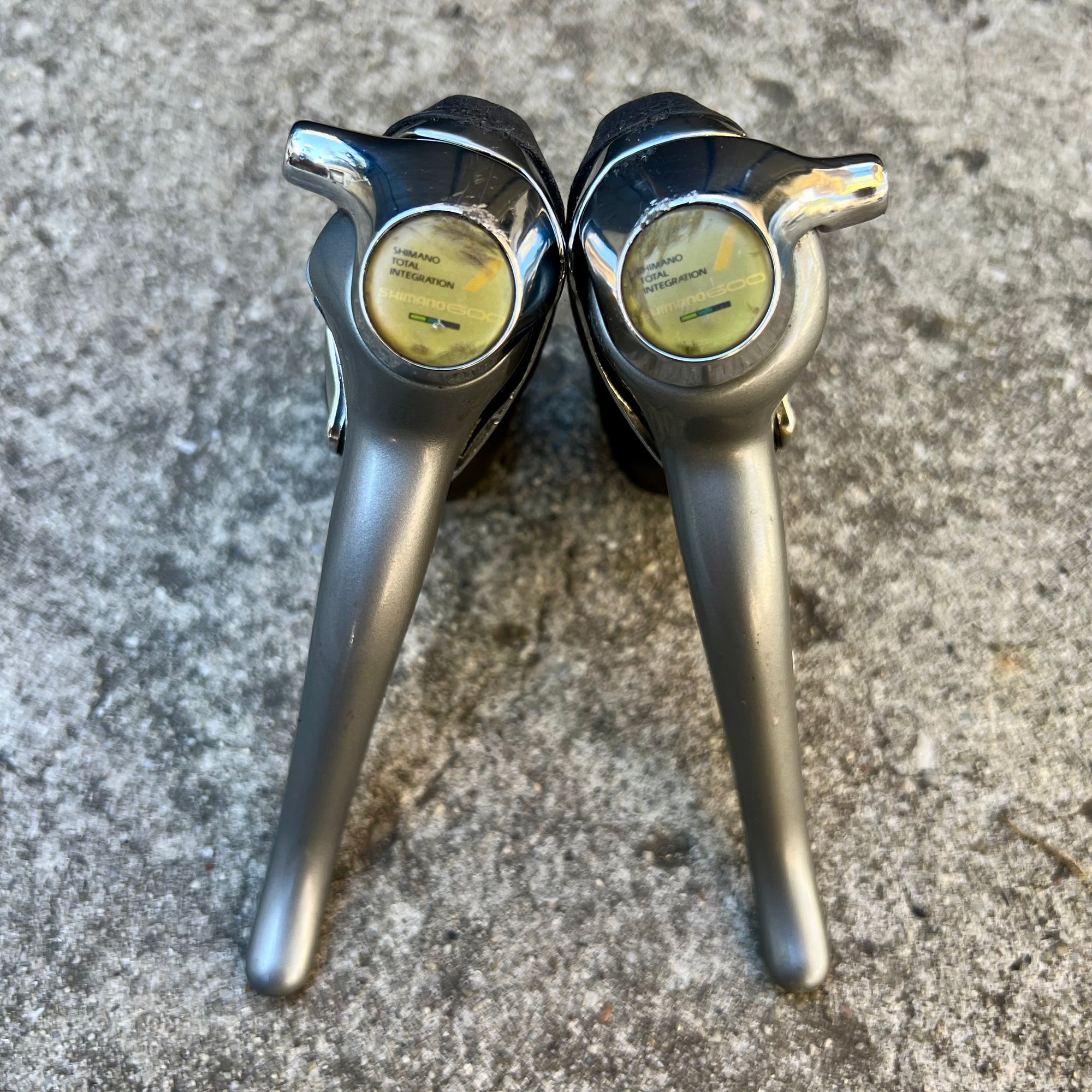 Shimano Ultegra 600 ST-6400 2x8 Speed Road Bike Shifters Brifters Brake Levers