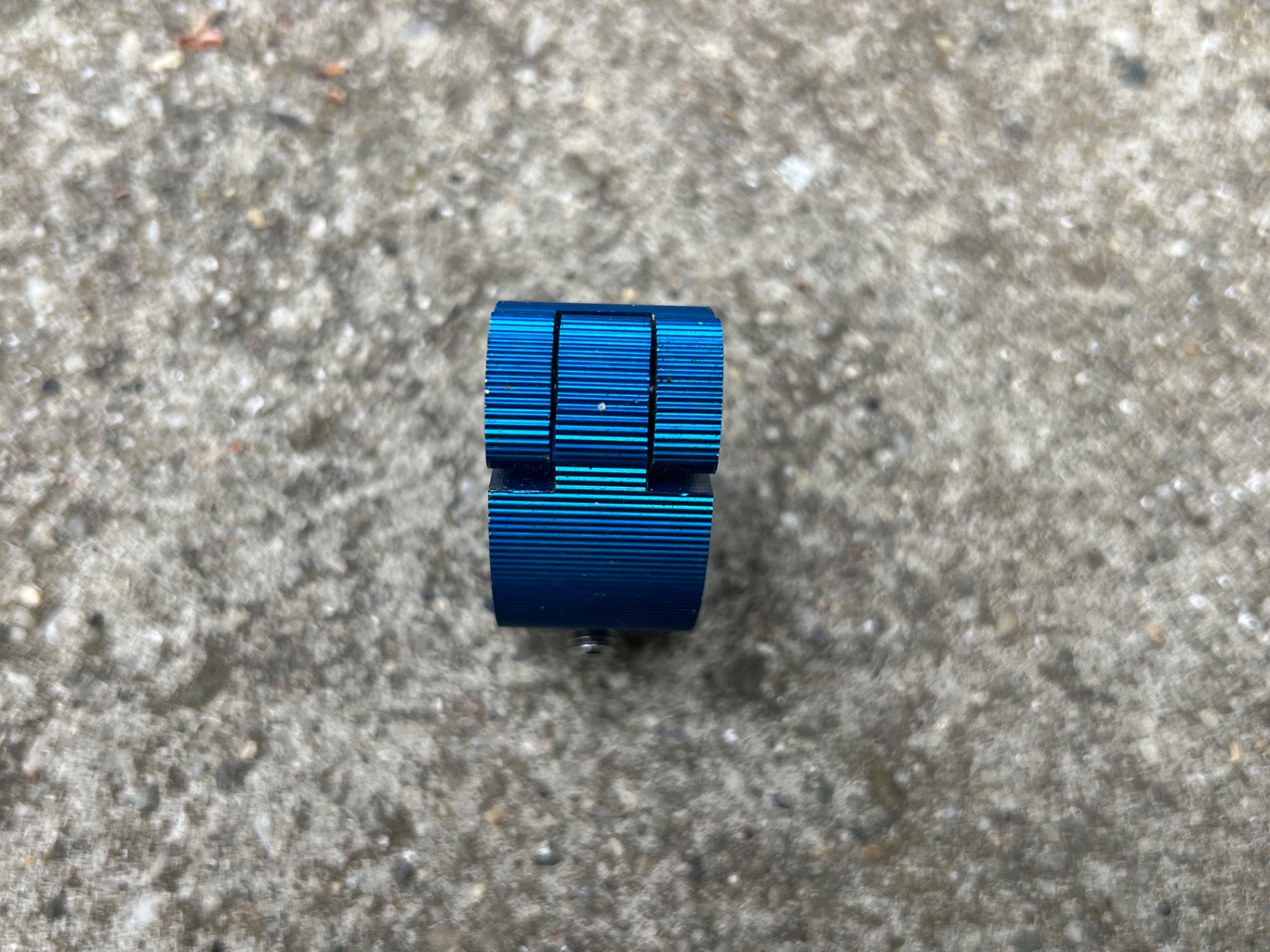 NOS Strong 25.4mm BMX Seatpost Clamp Hinged Hinge Bolt On Blue Retro OG 80’s - Image 5