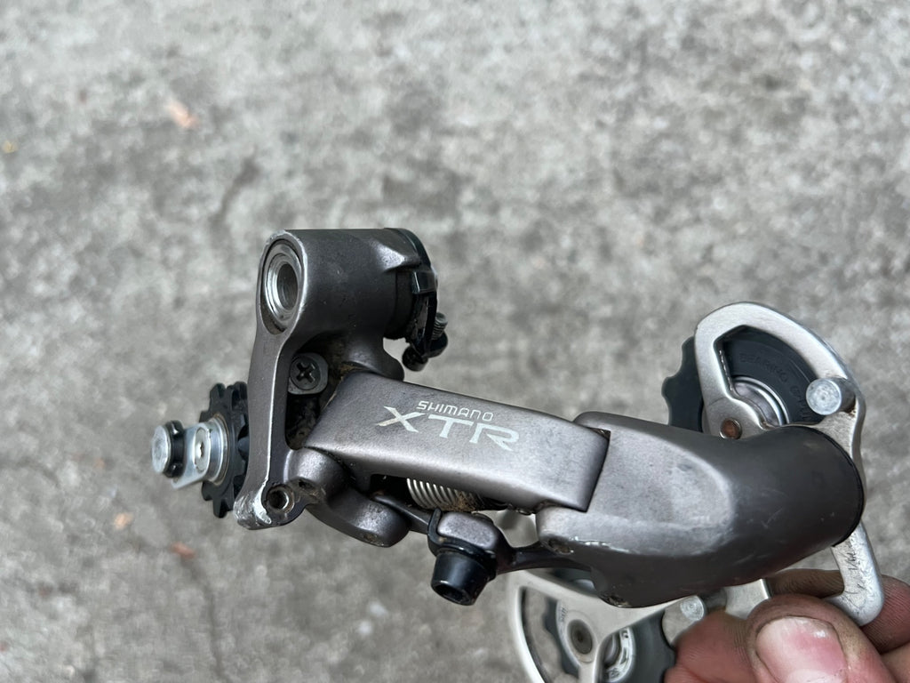 Shimano XTR RD-M951 Rapid Rise Rear Derailleur 8 Speed Medium Cage MTB Mountain - Image 8