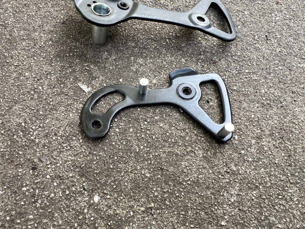 Shimano Dura Ace 7900 Rear Derailleur Cages Inner Outer Short Black Road Bike  - Image 5