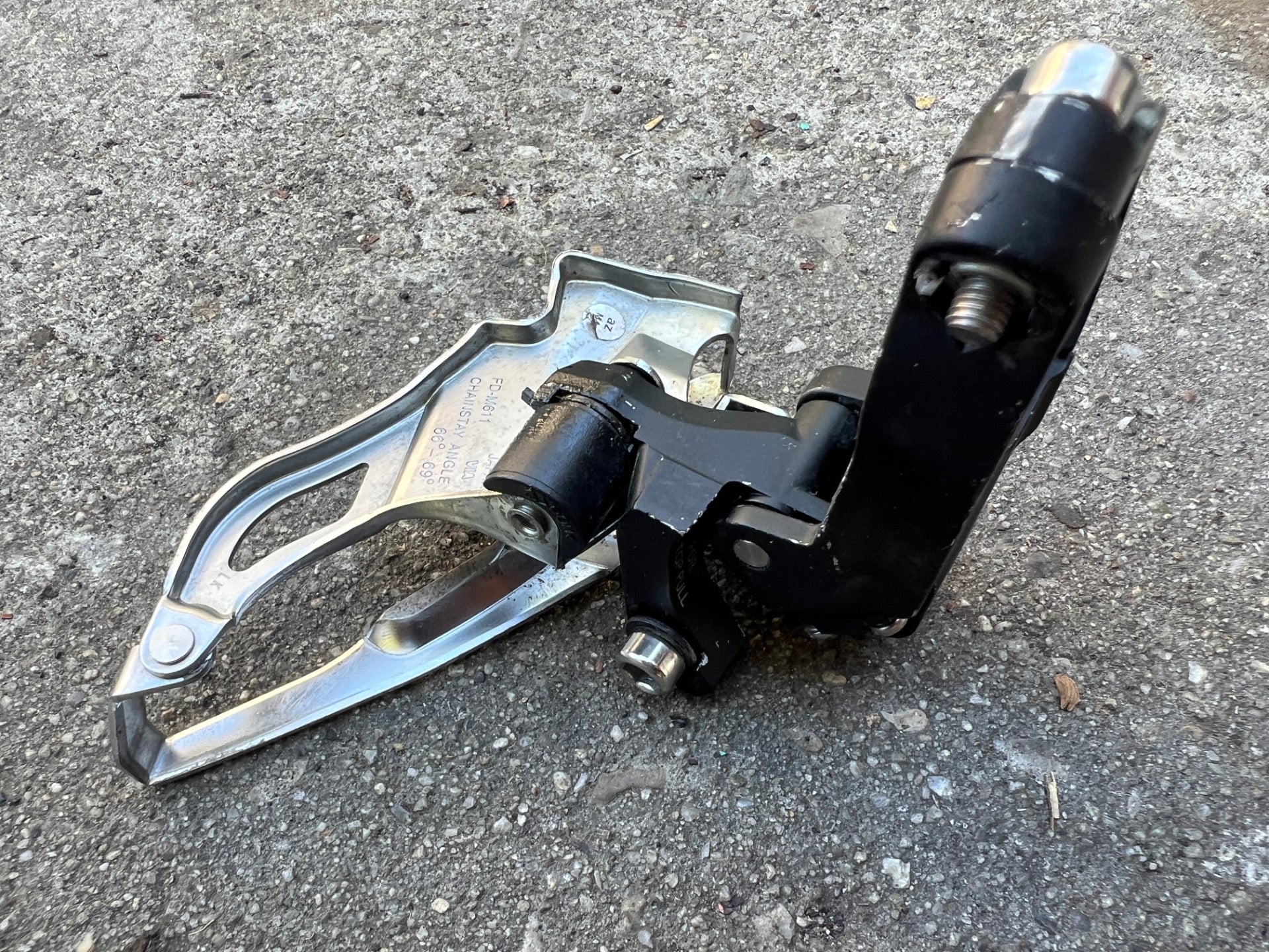 Shimano Deore FD-M611 3x10 34.9mm Top Pull Front Derailleur Triple MTB Touring  - Image 5