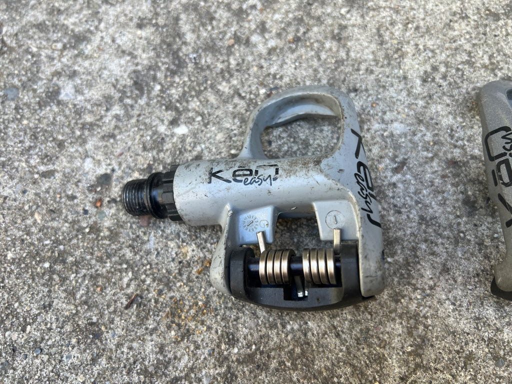Look KEO Easy Clipless Pedals Light Gray Black Road Bike Cycling Racing Gravel - Image 5