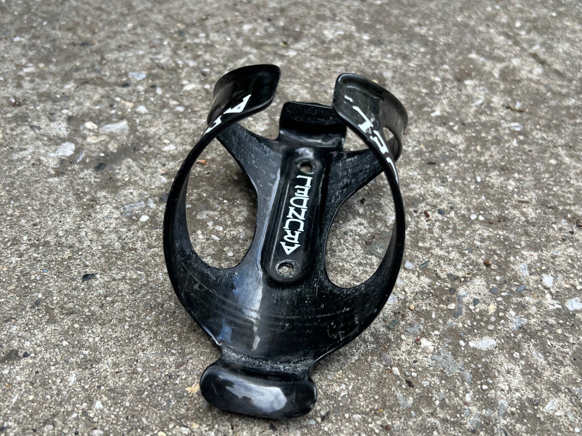 Arundel Carbon Fiber Bottle Cage Road Bike Black 33 Grams  - Image 5