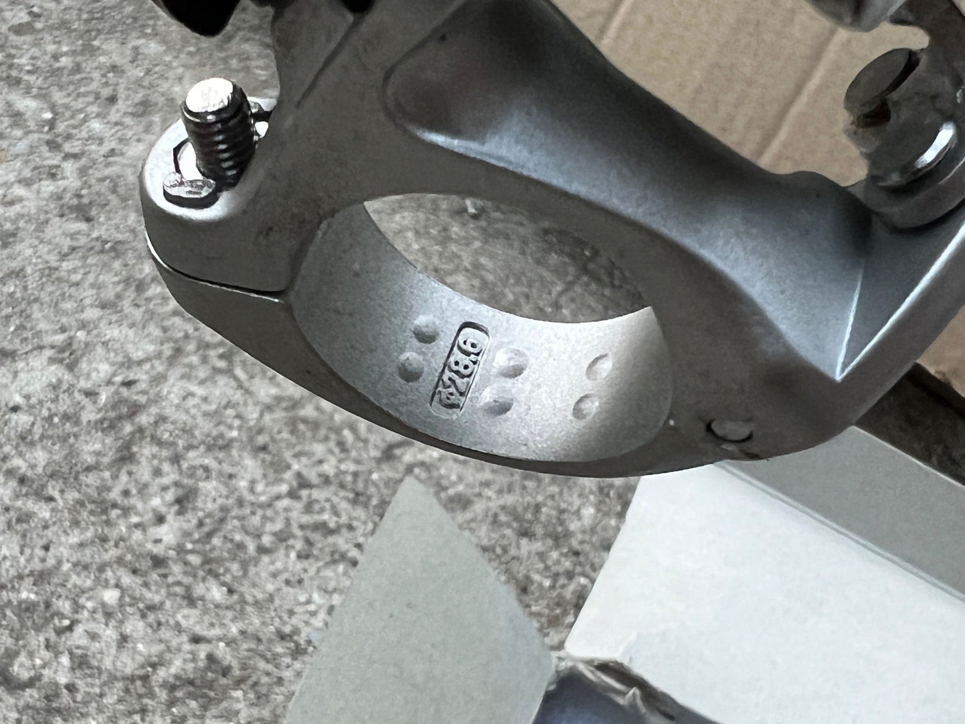 NOS Shimano Deore XT FD-M750 28.6mm Bottom Pull Low Clamp Front Derailleur Retro - Image 5