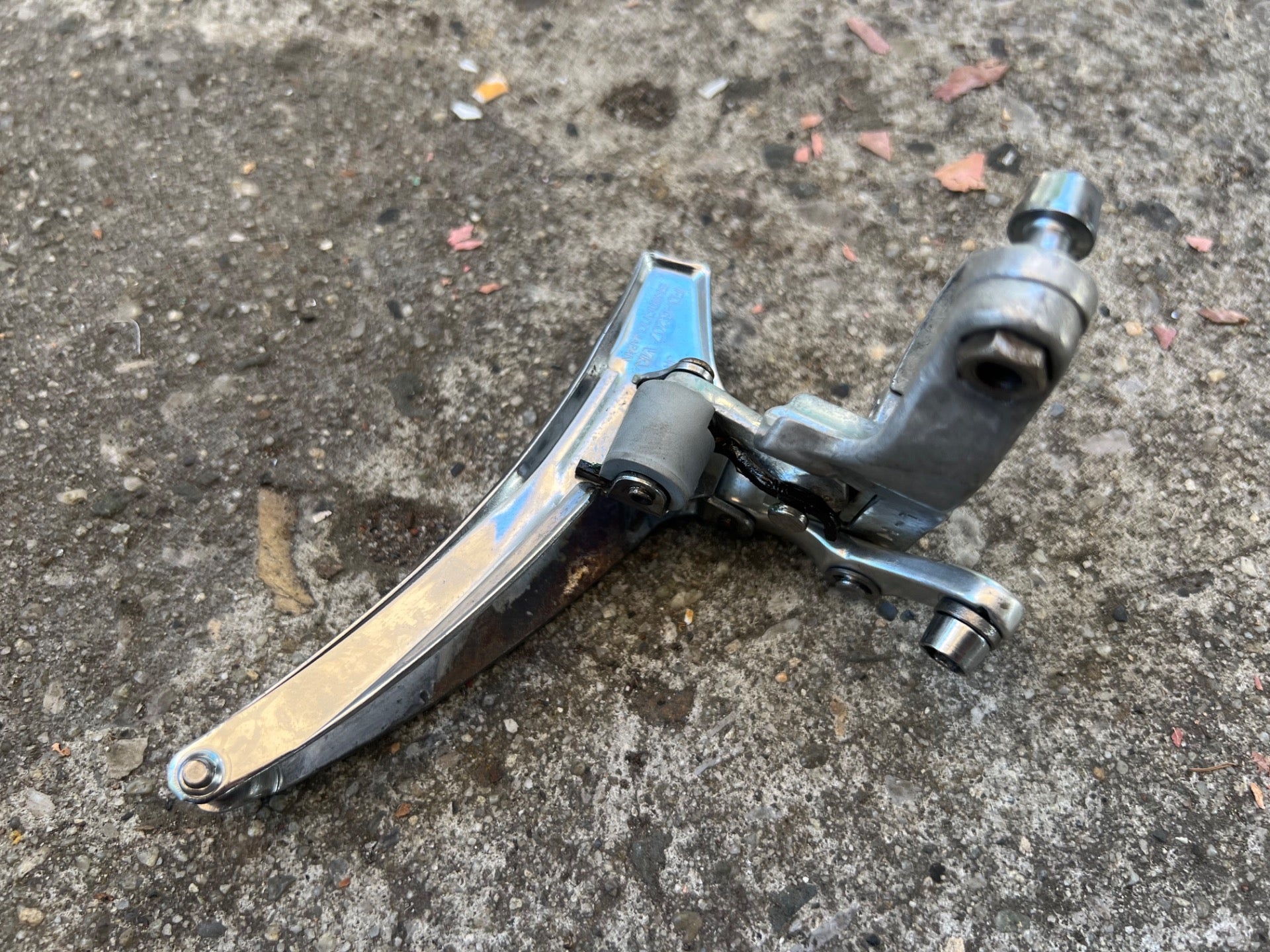 Shimano 600 FD-6207 28.6mm Bottom Pull Front Derailleur Vintage Double 2x7 Speed - Image 5