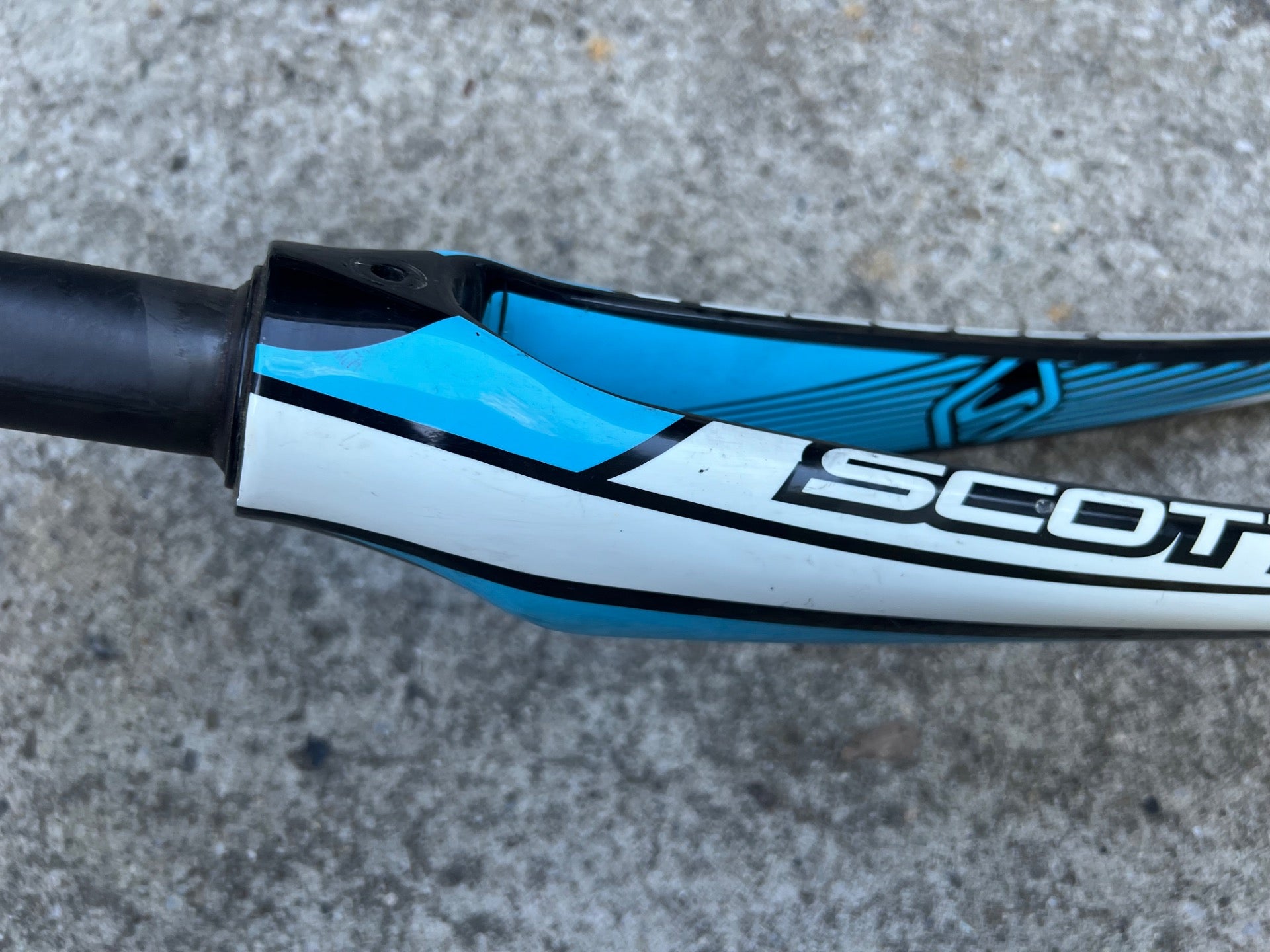 Scott Carbon Fork 700c 1 1/8” 9.25” Threadless Steerer Road White Blue Black  - Image 10