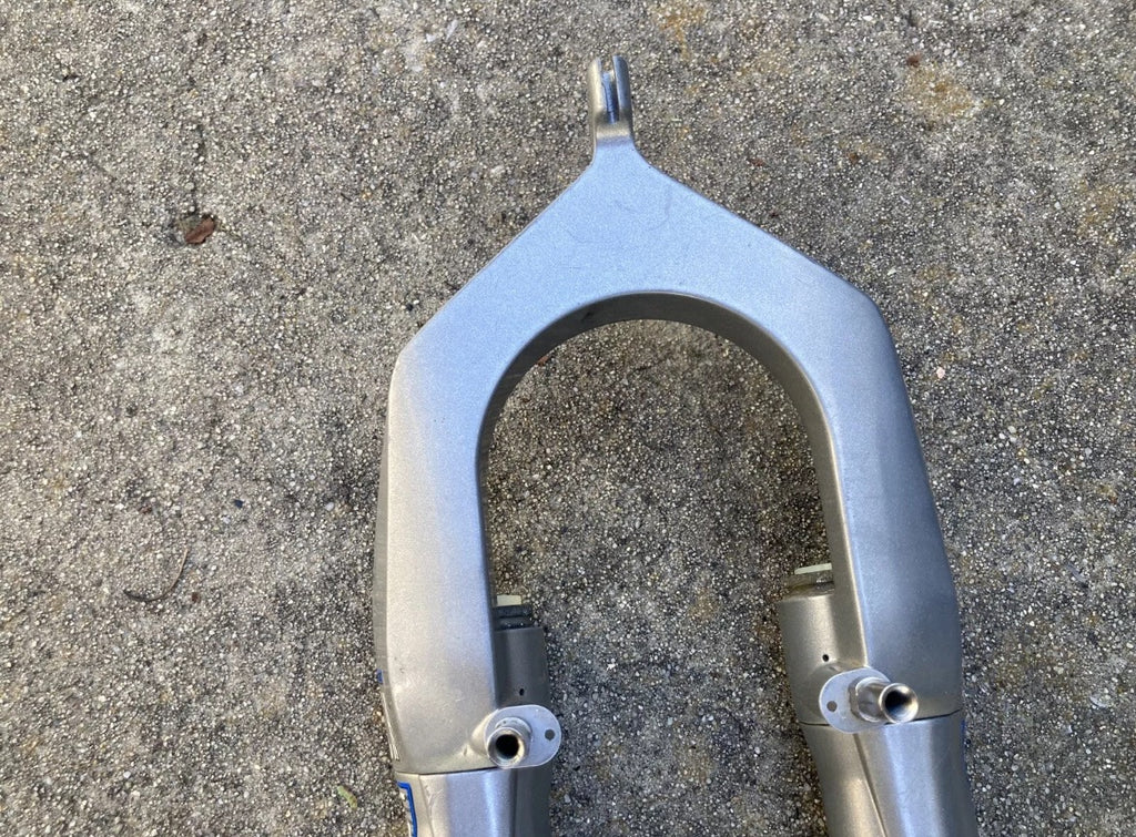Used Manitou Mach 5 Comp XC Fork Lowers Silver Gray 26” Vintage MTB 28.6mm Bushings-Bicycle Bin