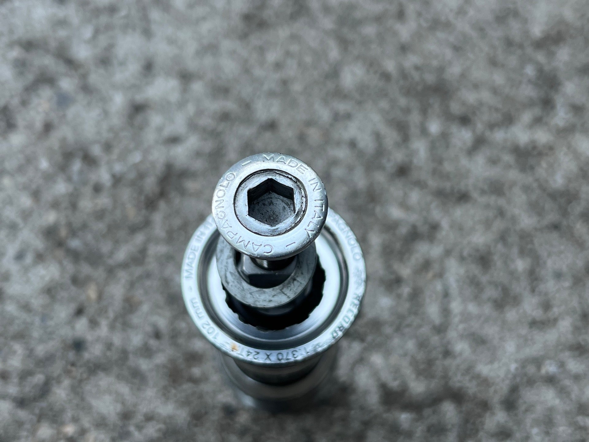 Campagnolo Record 68x102mm Bottom Bracket English Thread W Bolts Carbon Road  - Image 5