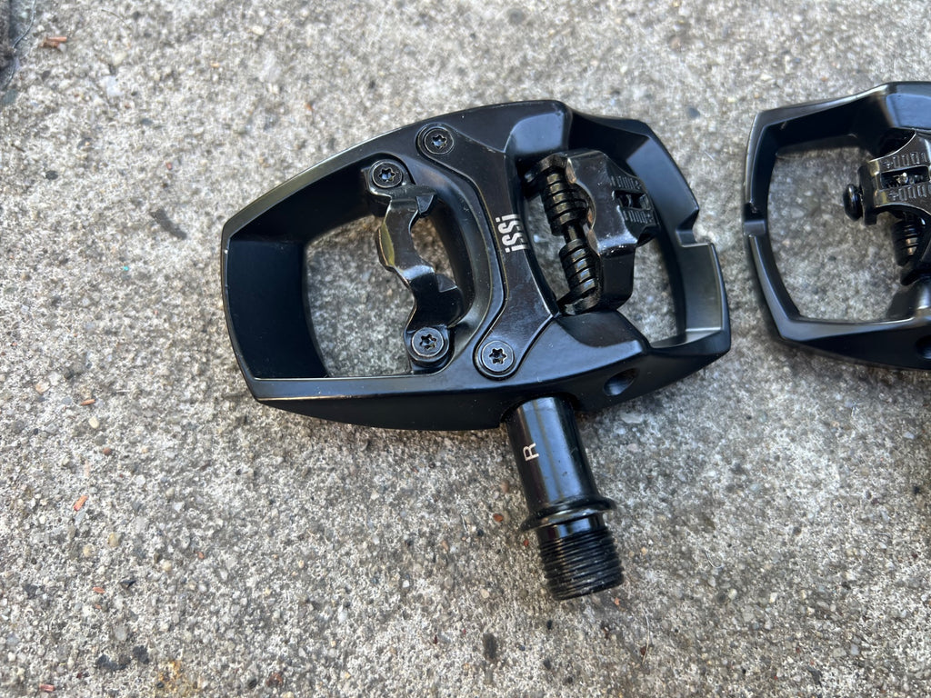 NEW ISSI Flip I Pedals Platform & SPD Gravel Touring Road Bike Black w Cleats  - Image 5