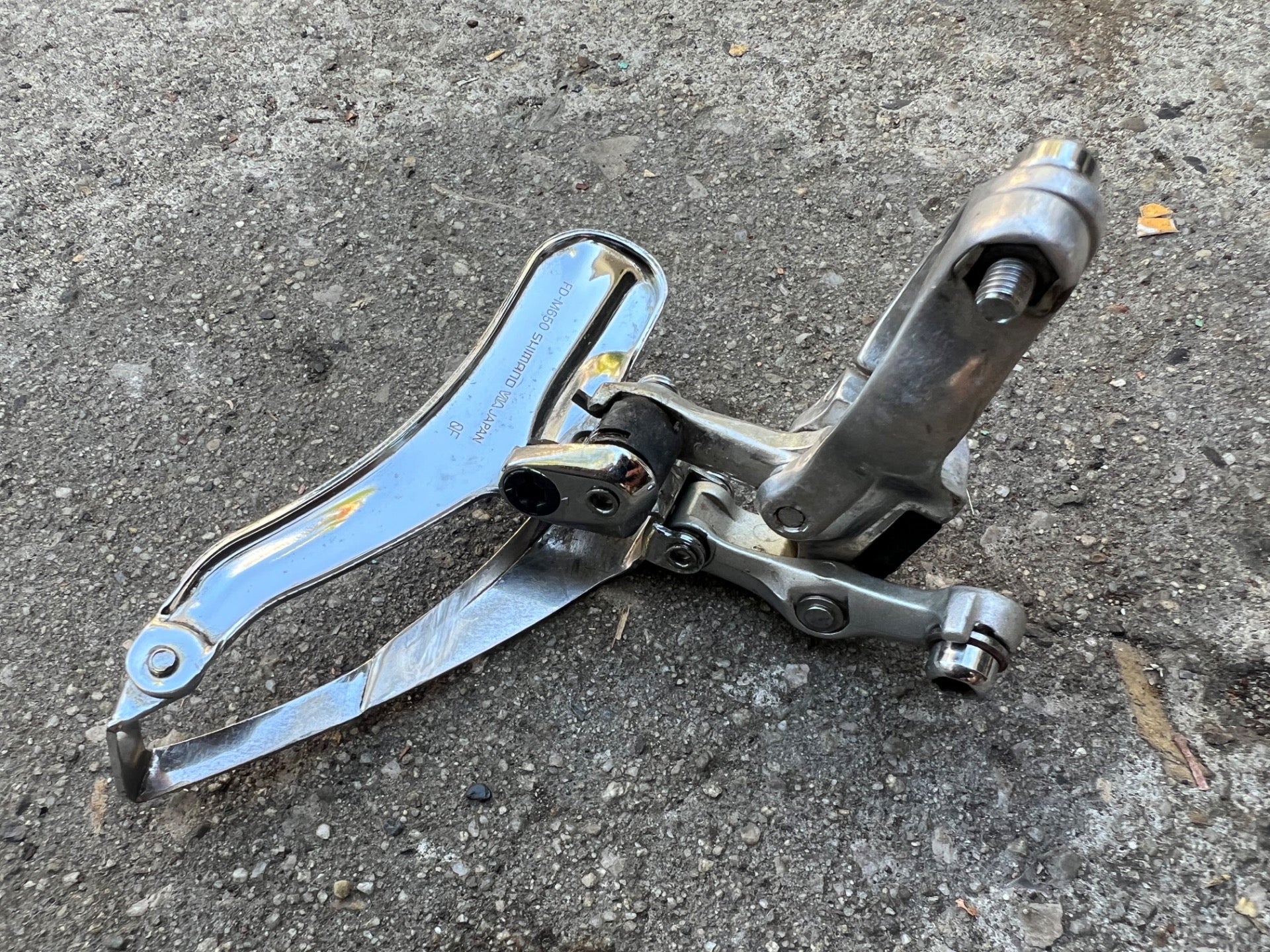 Shimano Deore DX FD-M650 Front Derailleur 31.8mm Bottom Pull Triple MTB Vintage - Image 5