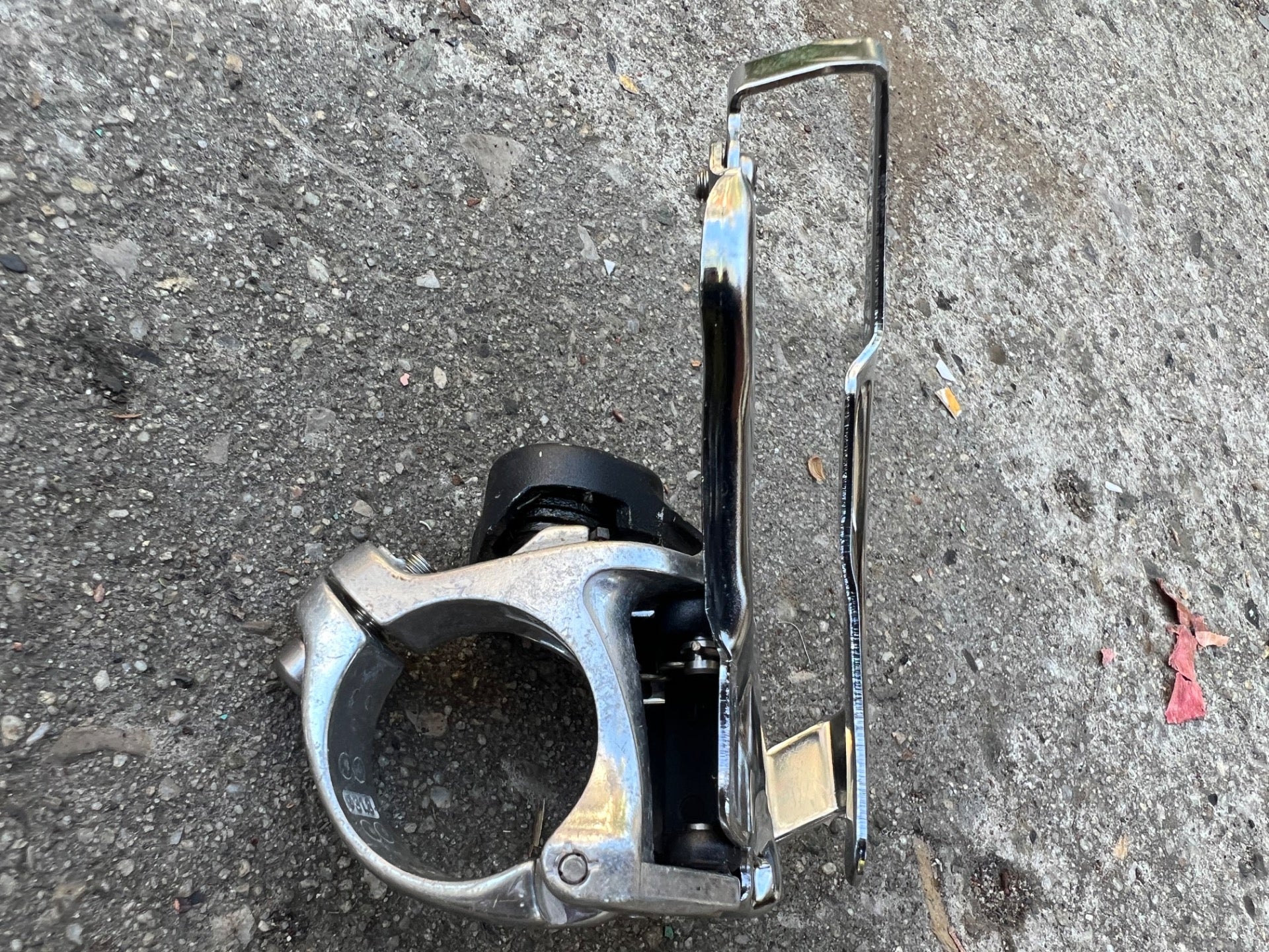 Shimano Deore XT FD-M739 Front Derailleur 31.8mm Bottom Pull Low Clamp MTB - Image 5