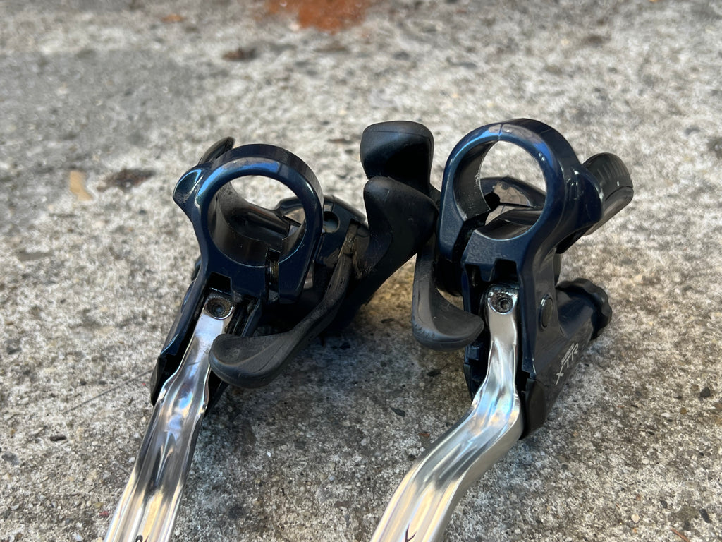 MINT Shimano XTR ST-M900 Brake & Shifter Combo Shifters 3x8 Speed Cantilever MTB 9.5/10