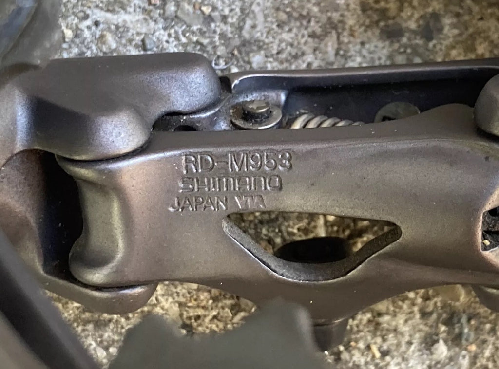 Shimano XTR RD-M953 Rear Derailleur 9 Speed Medium Cage Mid Gray Vintage MTB - Image 9