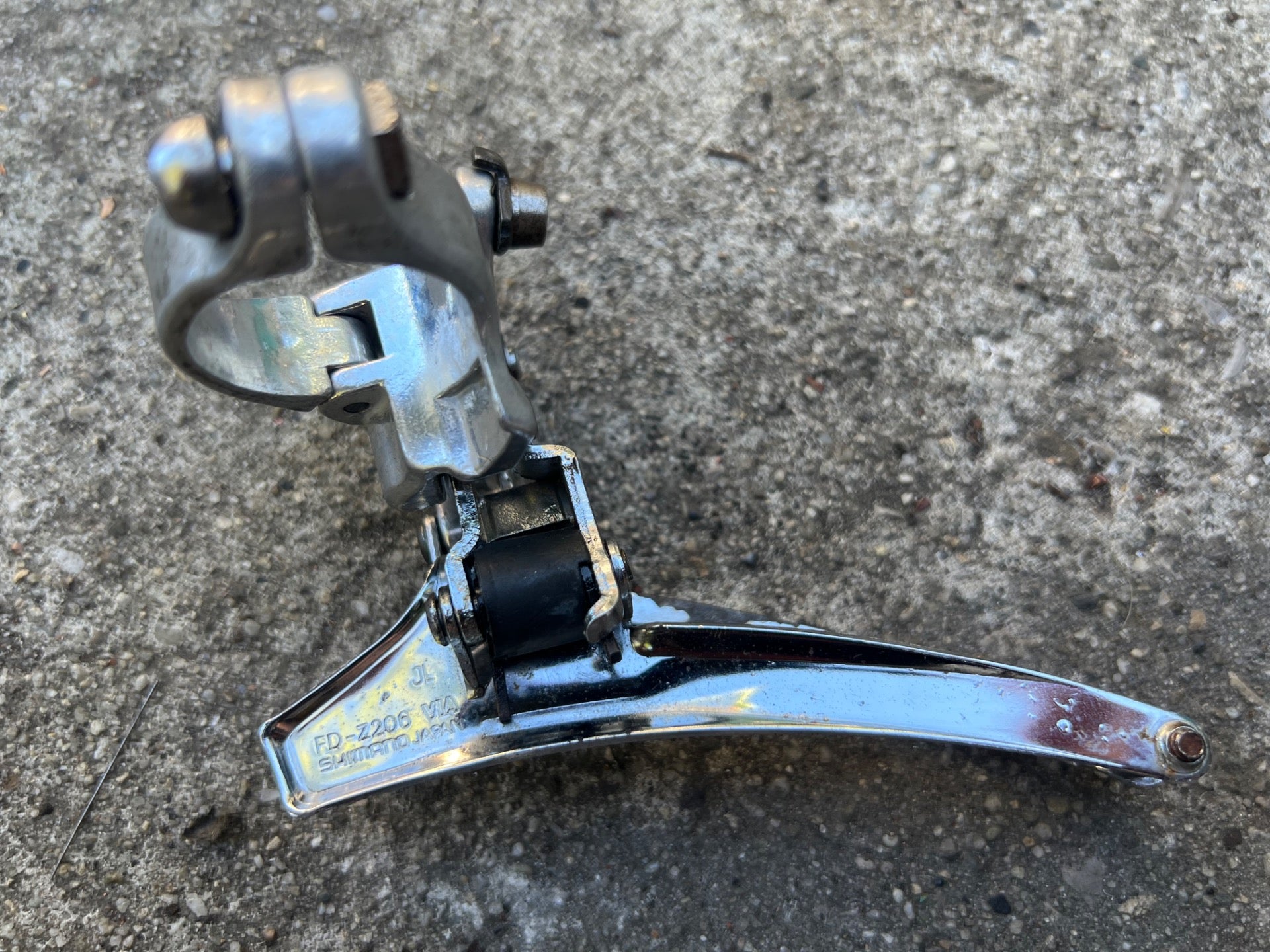 Shimano Z Series FD-Z206 28.6mm Bottom Pull Front Derailleur Double Vintage  - Image 6