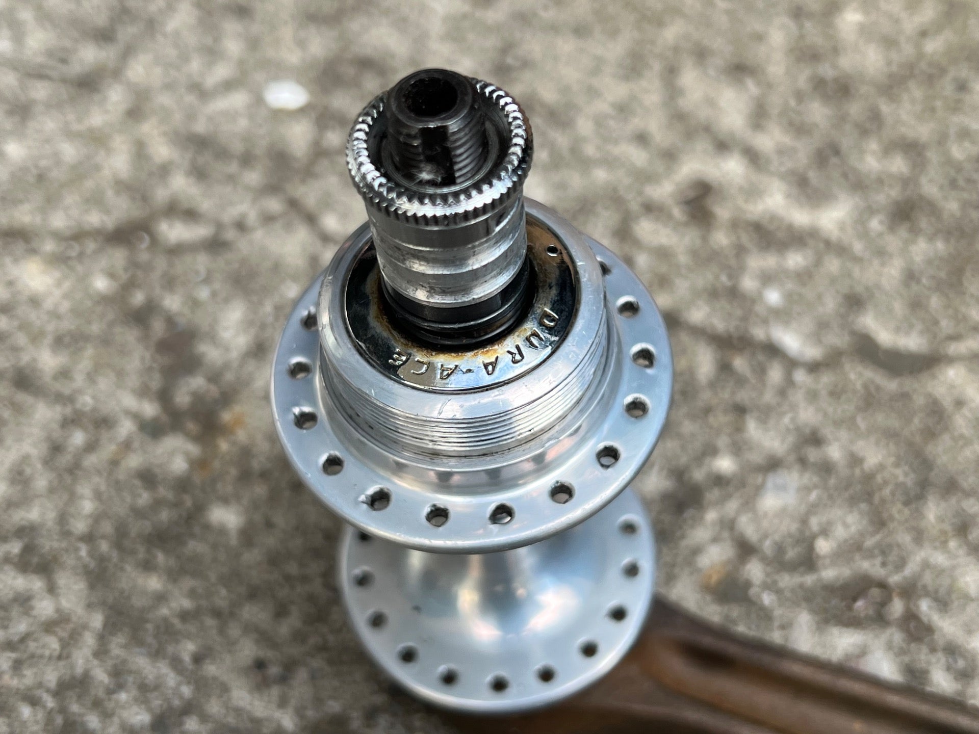 Shimano Dura Ace 36H First Gen Generation Rear Hub 126mm Low Flange 5 Speed   - Image 6