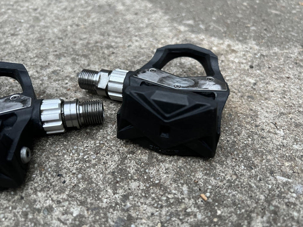 Garmin Vector PR 3 Clipless Pedals Power Meter Plus Spare Parts Black Road  - Image 11