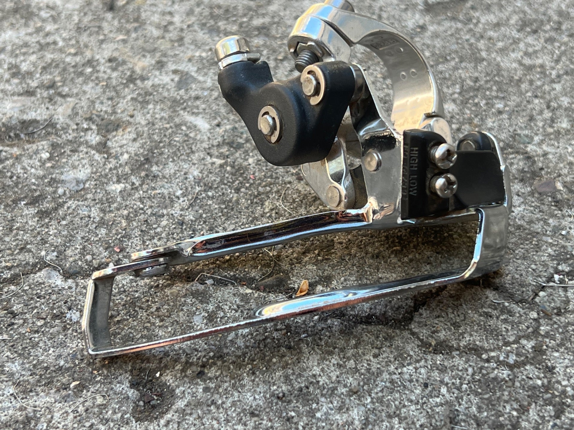 Shimano Deore XT FD-M739 Front Derailleur 28.6mm Top Pull Low Clamp MTB - Image 6