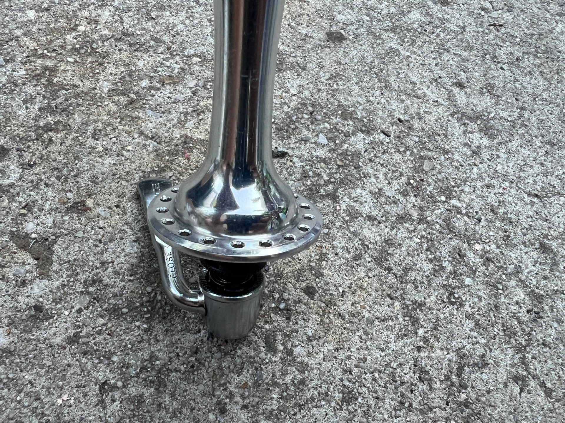 Shimano Dura Ace 7400 36H Hole Front Hub & Quick Release Vintage Road Bike   - Image 6