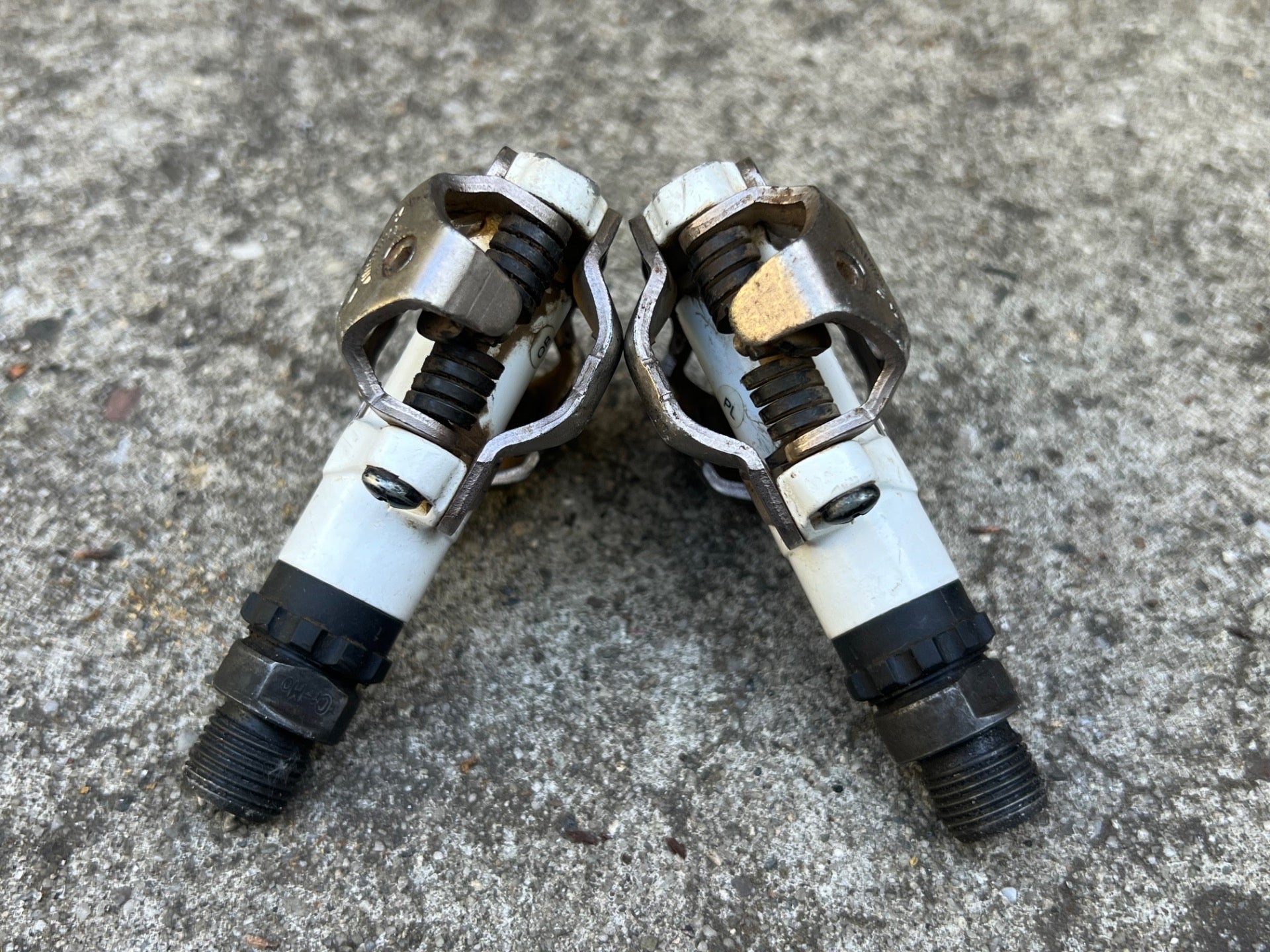 Shimano PD-M520 Clipless SPD Pedals MTB Mountain Gravel Dual Sided Entry   - Image 6