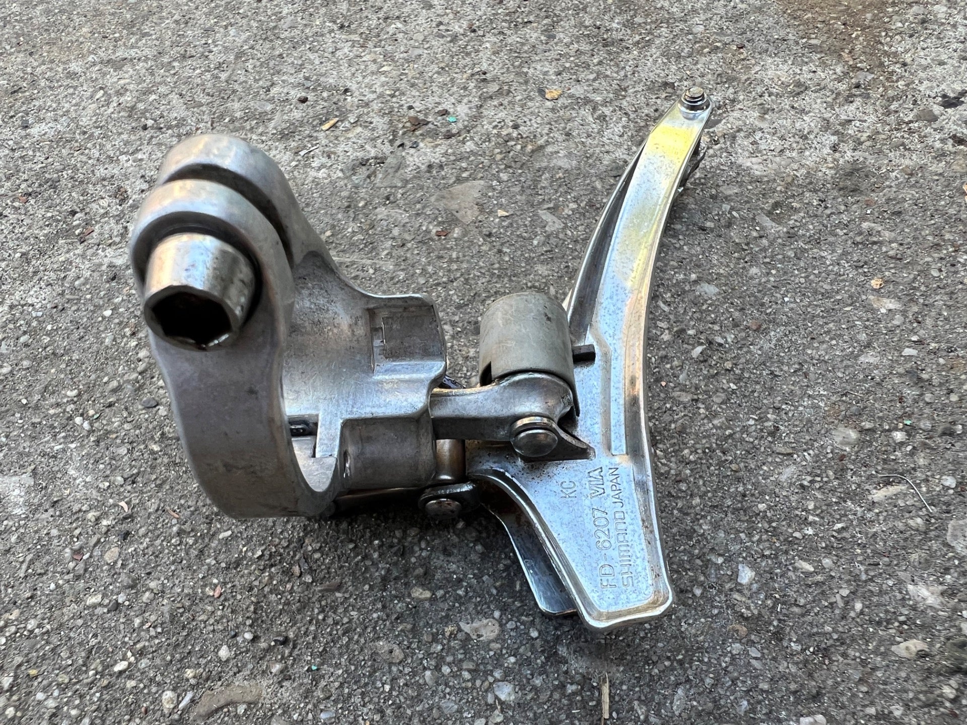 Shimano 600 FD-6207 28.6mm Bottom Pull Front Derailleur Double Vintage Retro  - Image 6