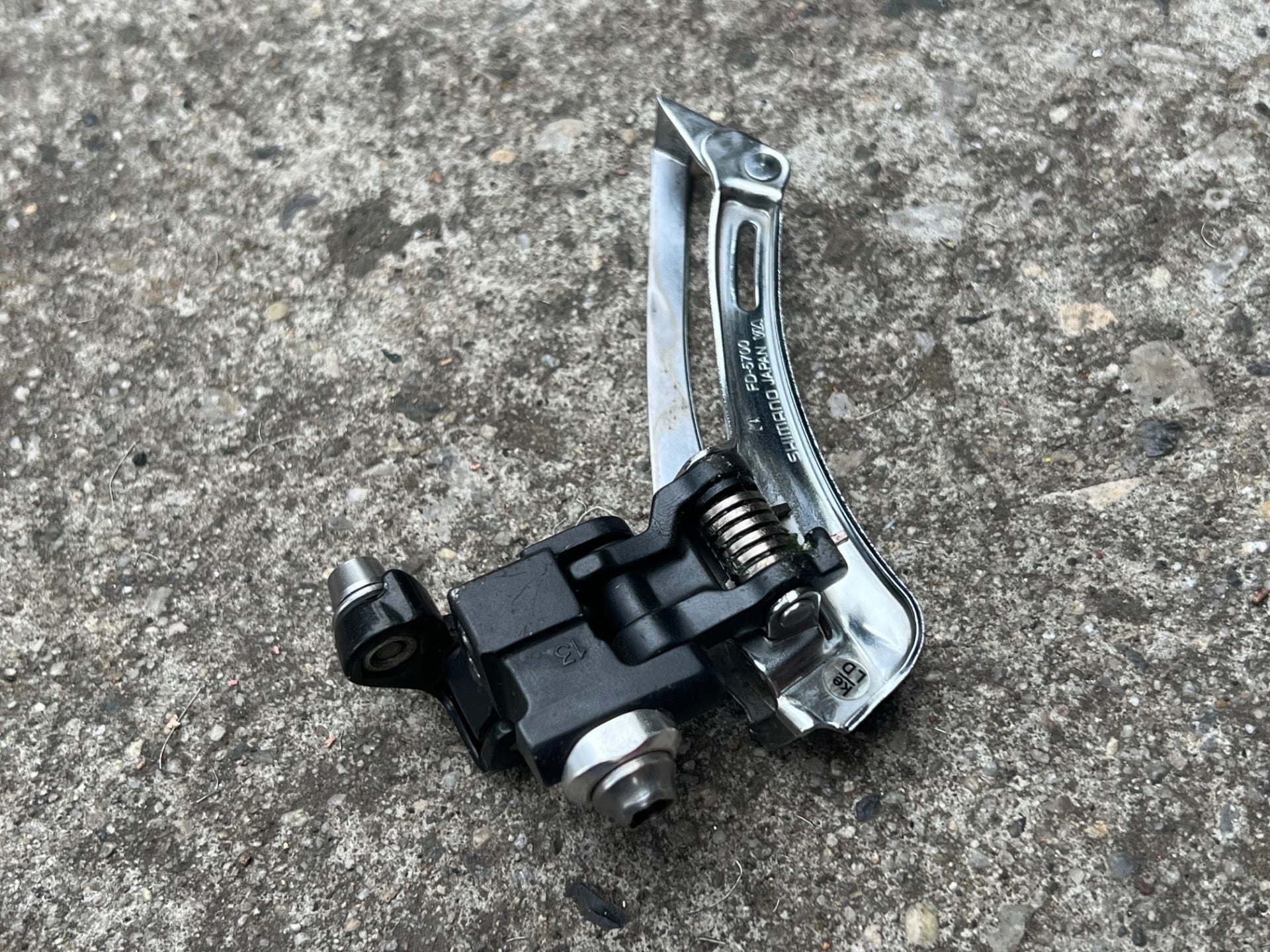 Shimano 105 FD-5700 Front Derailleur Braze On Bottom Pull Double Road 2x10 Speed - Image 6