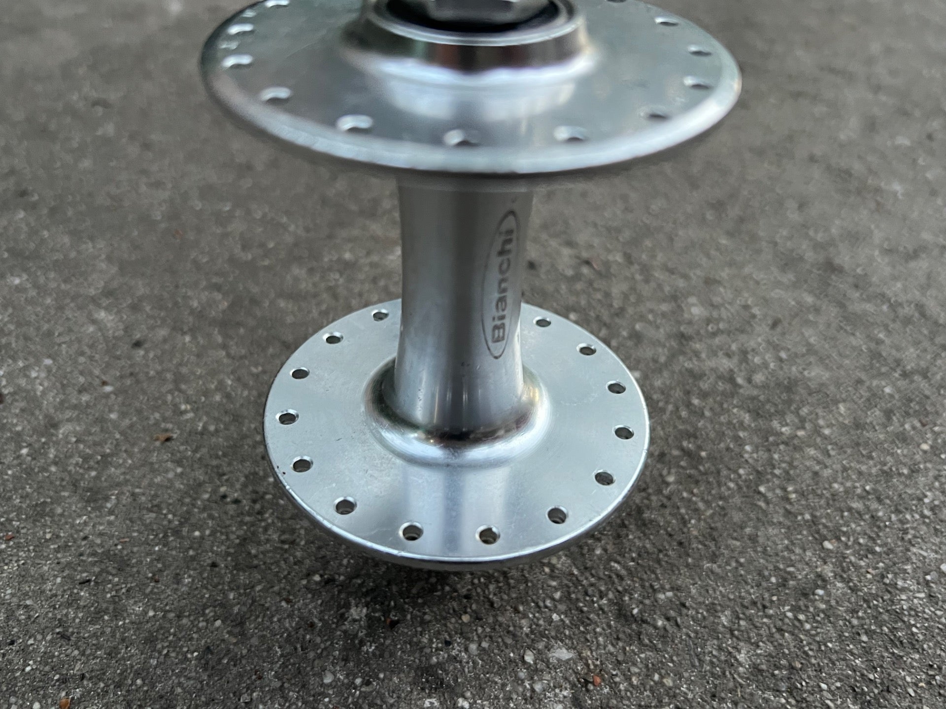 Bianchi Pista 100mm 32H Hole High Flange Front Hub Track Bolt On Silver Solid   - Image 6