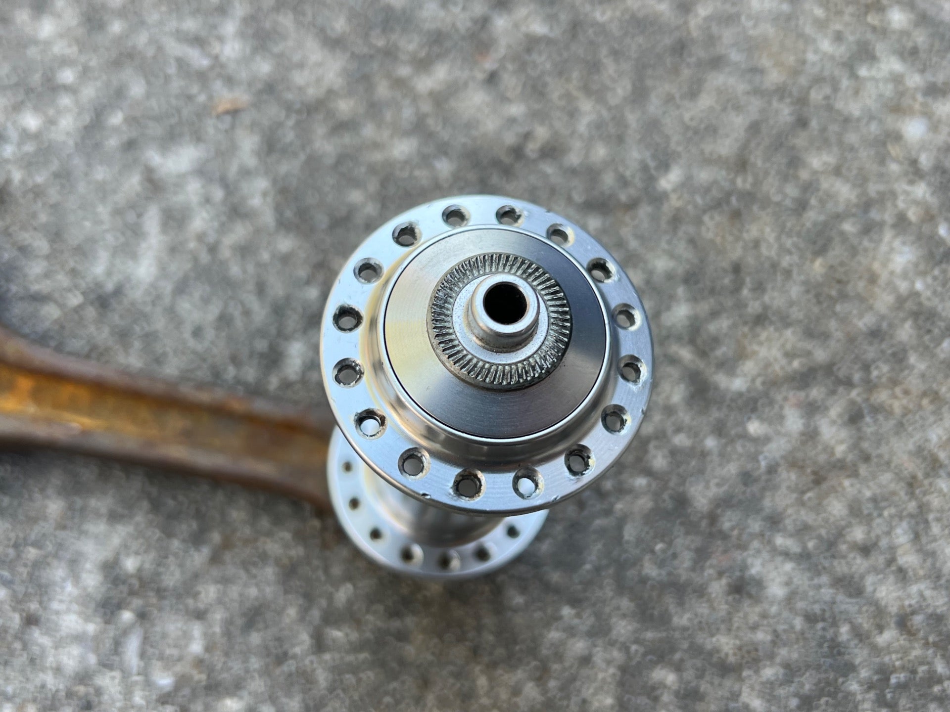 Cannondale CODA 901 Front Hub 32H Hole 100mm Vintage MTB Mountain Bike Silver - Image 6