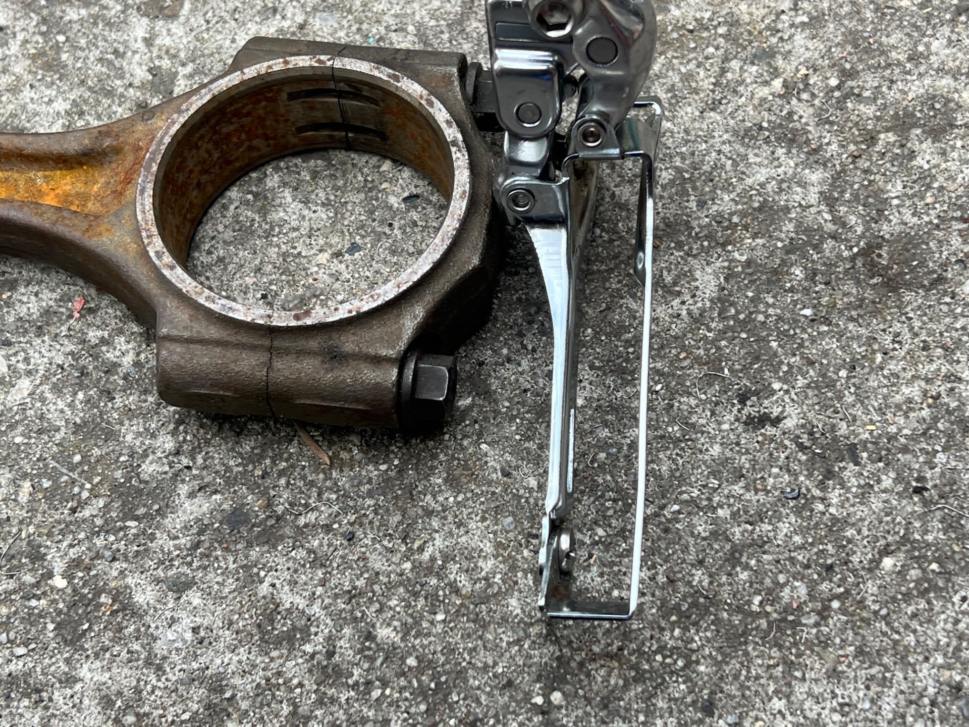 Shimano 105 FD-5600 Front Derailleur Braze On Bottom Pull Double Road 2x10 Speed - Image 6