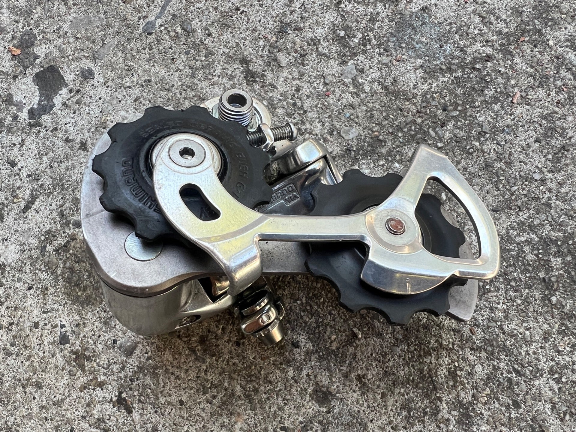 Shimano Ultegra RD-6600 10 Speed Short Cage Rear Derailleur Silver Road Bike  - Image 6