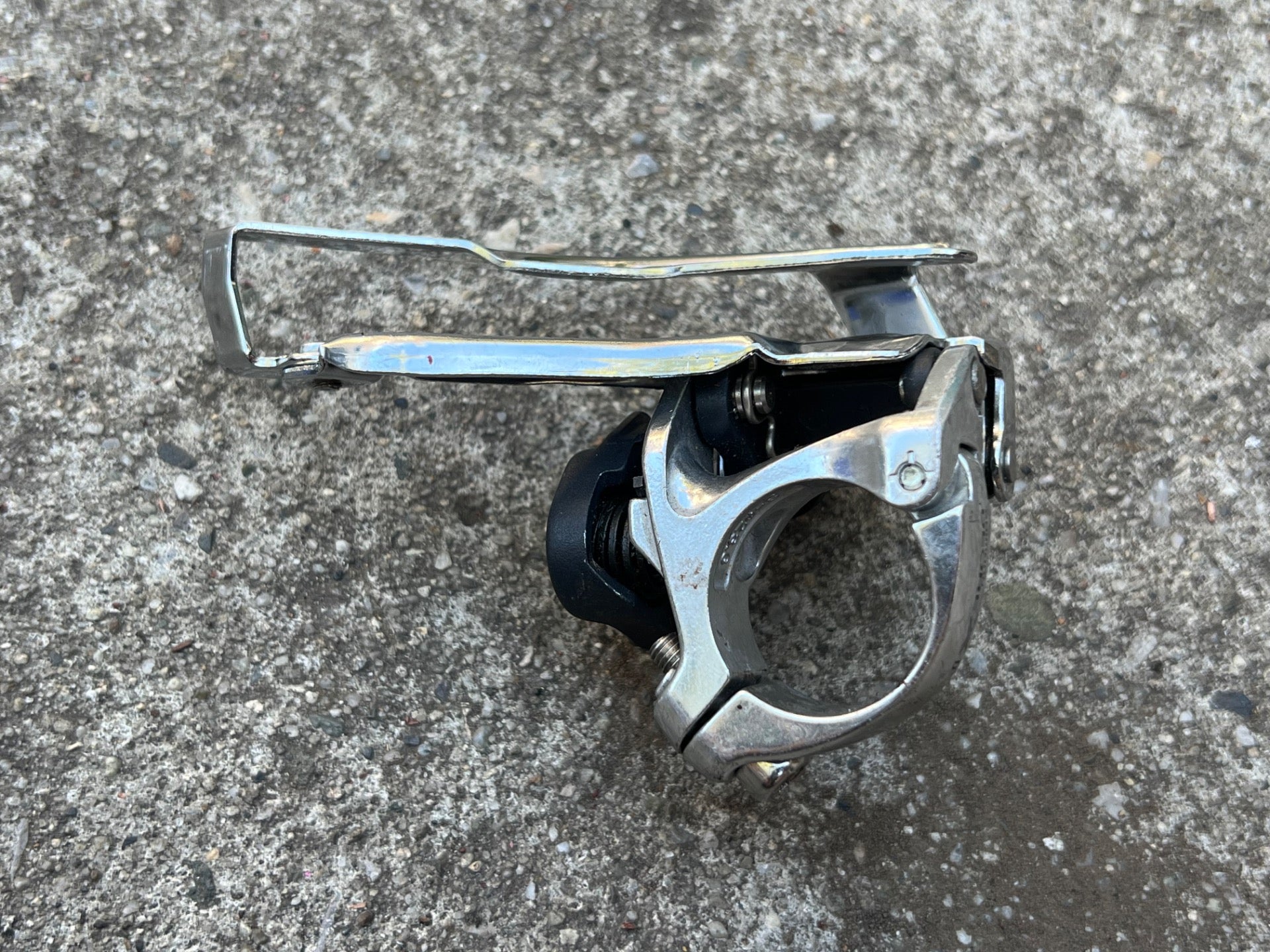 Shimano Deore XT FD-M739 Front Derailleur 28.6mm Bottom Pull Low Clamp MTB - Image 6