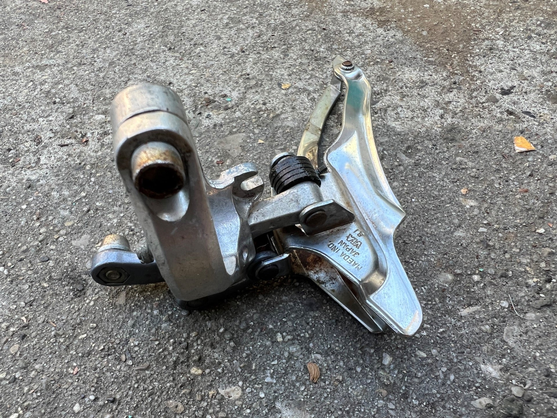 Suntour Edge 28.6mm Bottom Pull Front Derailleur Double Vintage Road Gray 2x6/7 - Image 6