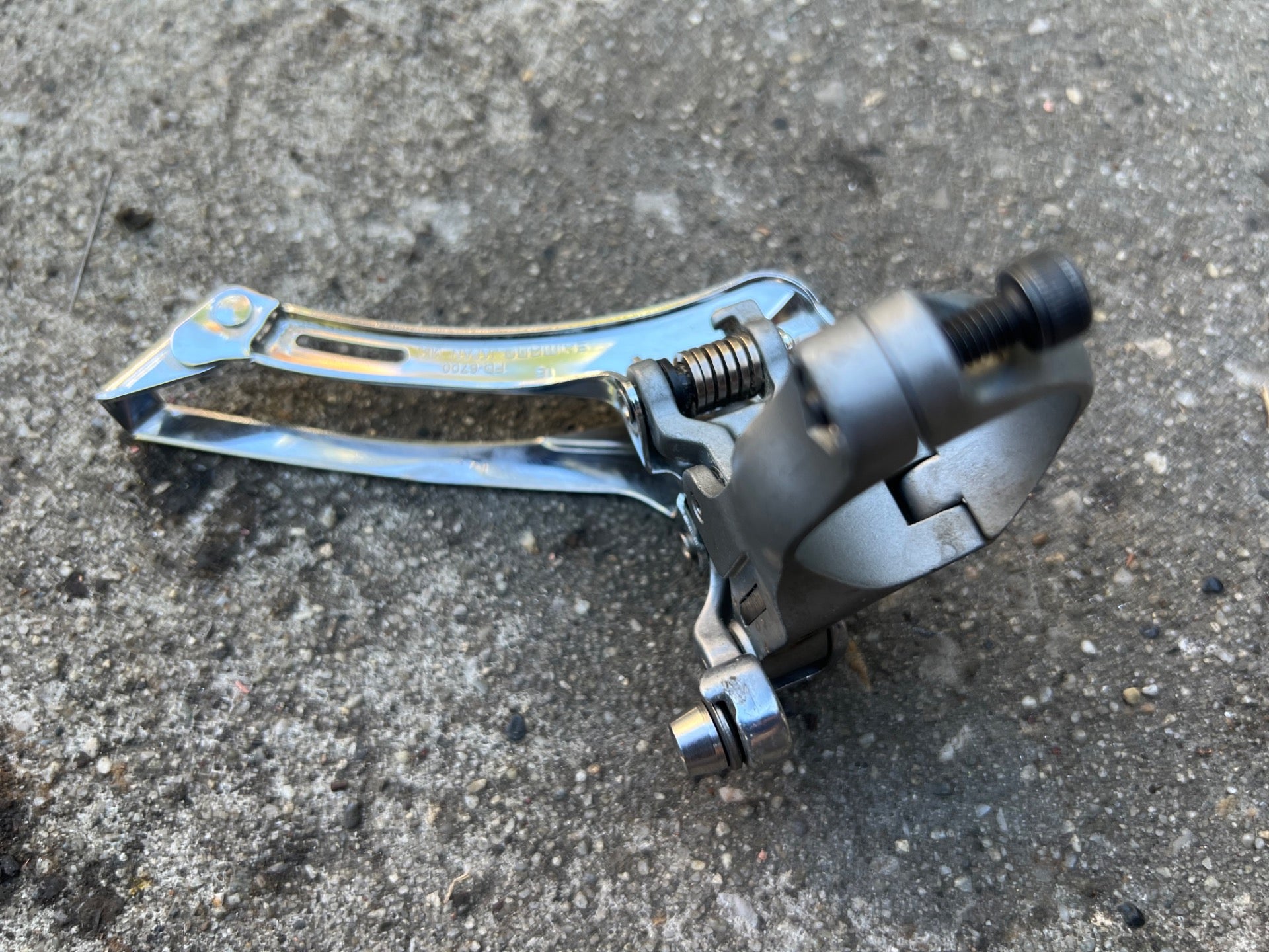 Shimano Ultegra FD-6700 34.9mm Bottom Pull Front Derailleur 10 Speed Double - Image 6