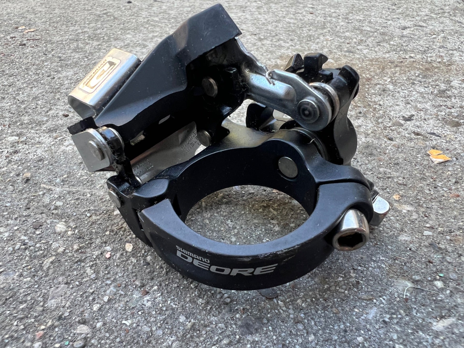 Shimano Deore FD-M615 34.9mm Dual Pull Double Front Derailleur MTB Touring Black - Image 6