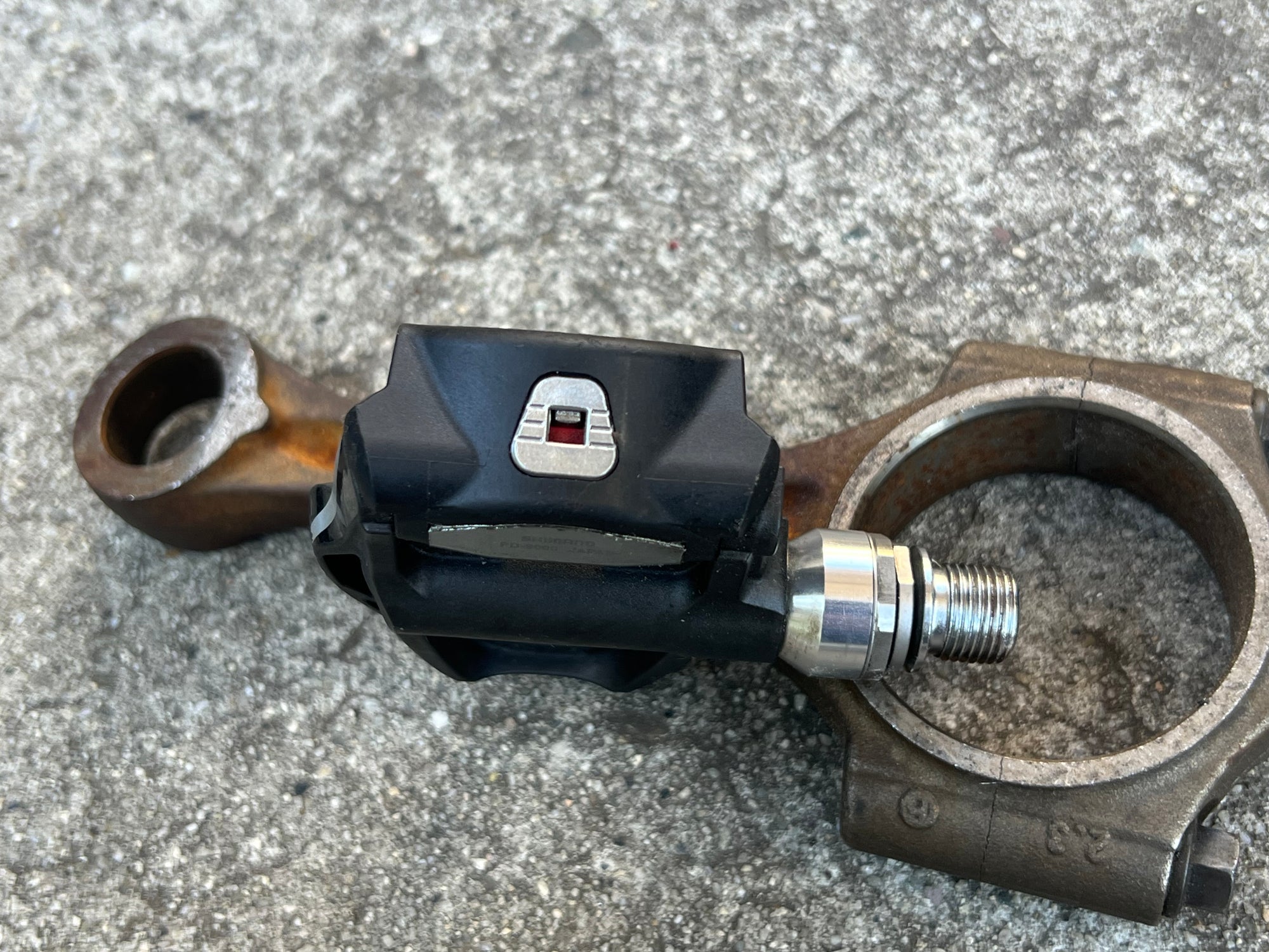 LOW MILES Shimano Dura Ace PD-R9000 SPD-SL Clipless Pedals Road Triathlon TRI