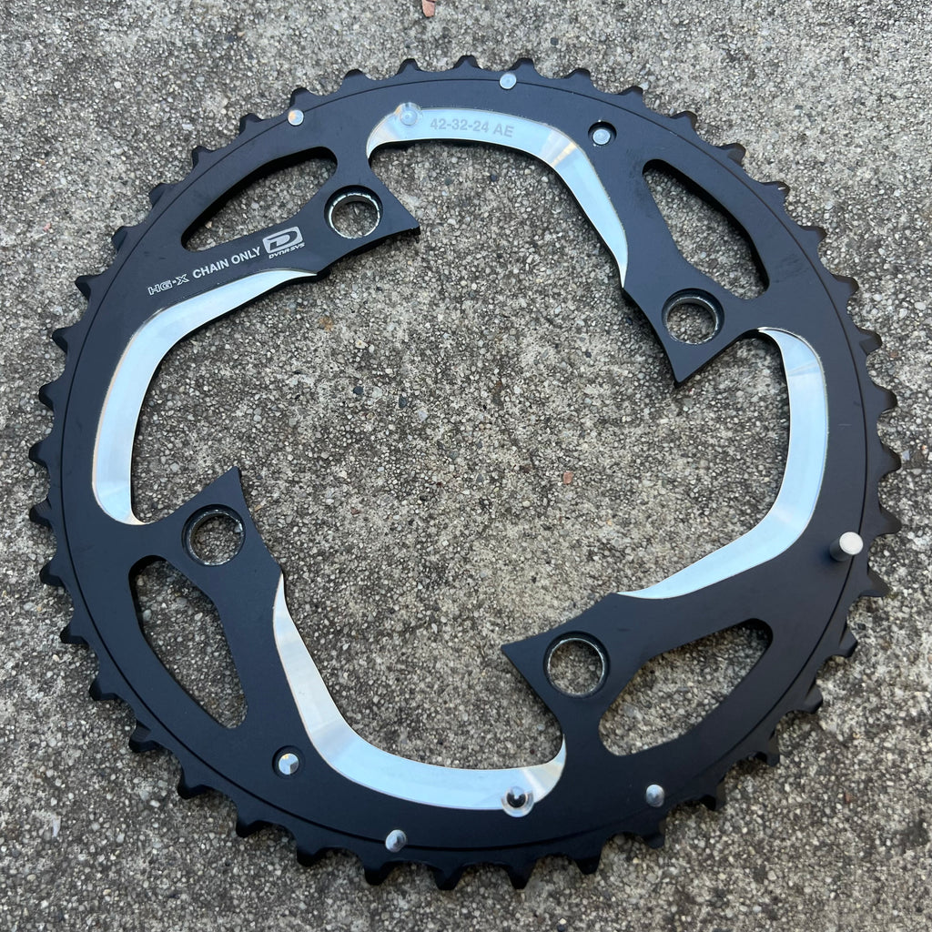 NEW Shimano 42T 104 BCD 4 Bolt HGX DYNA SYS Triple Big Outer Deore XT 10 Speed Chainring