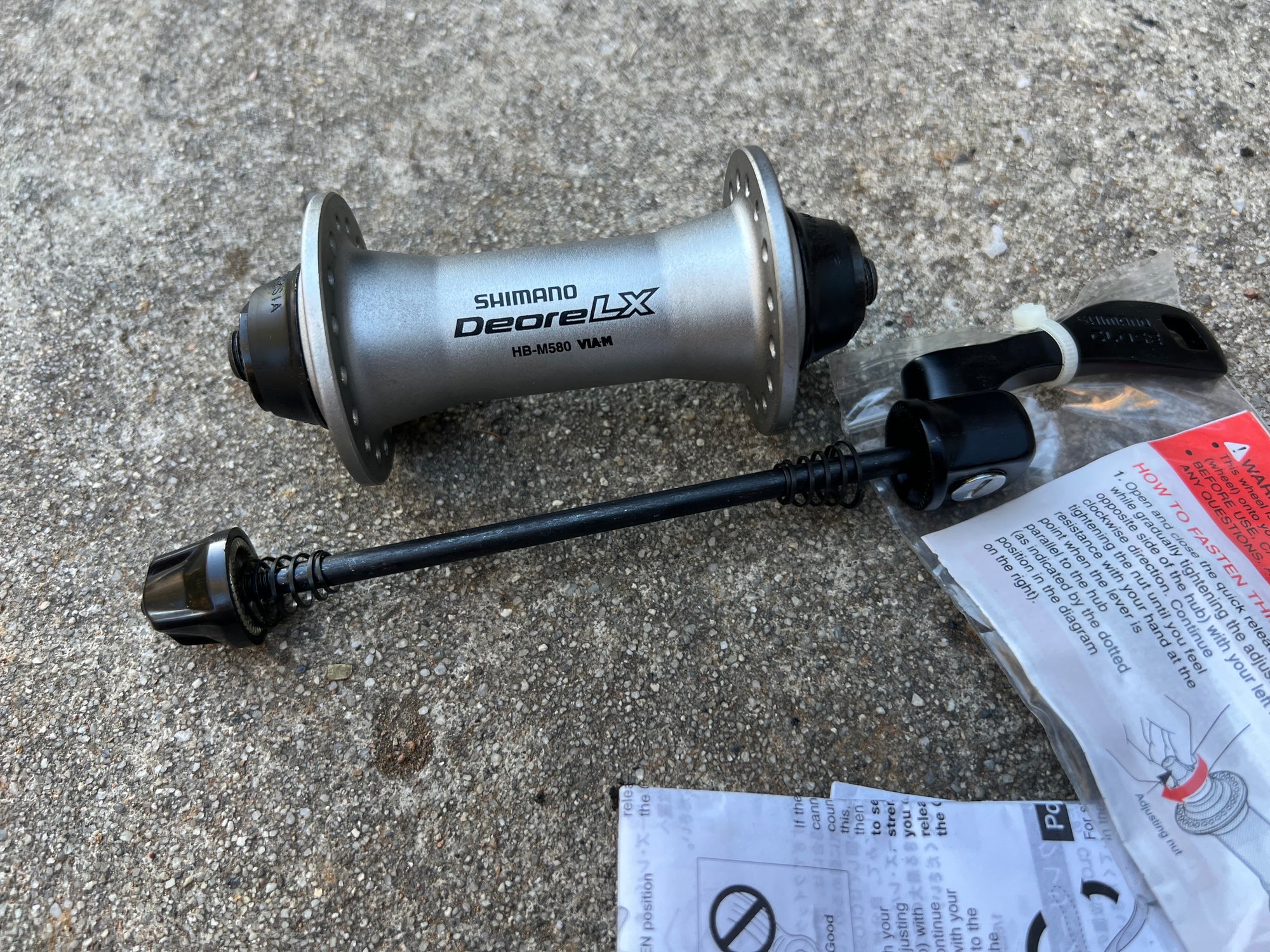 NOS Shimano Deore LX HB-M580 32H Front Hub and Quick Release Vintage MTB Gravel Touring