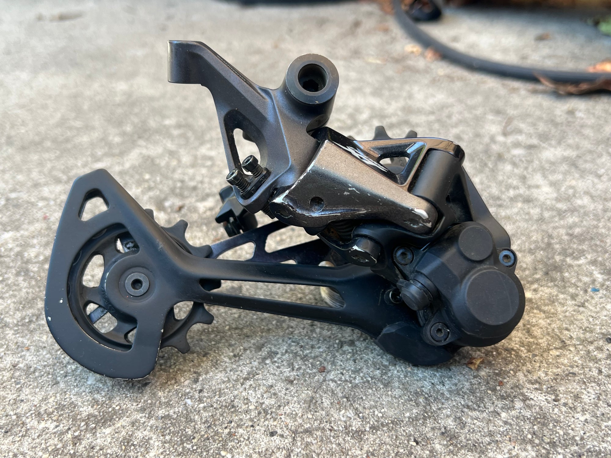 Shimano Deore XT RD-M8100 SGS 12 Speed Rear Derailleur MTB Long Cage Shadow
