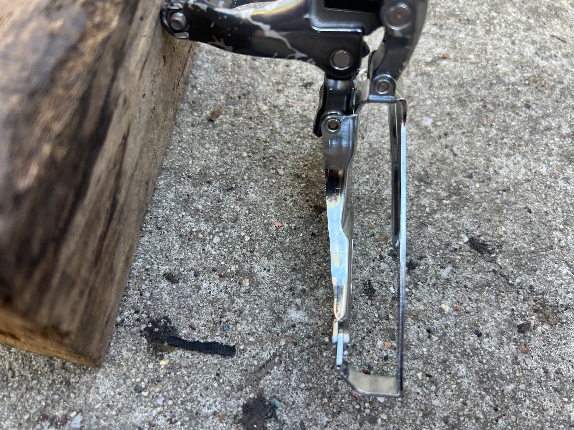 Shimano Ultegra FD-6603 34.9mm Bottom Pull Triple 3x10 Speed Front Derailleur  - Image 7