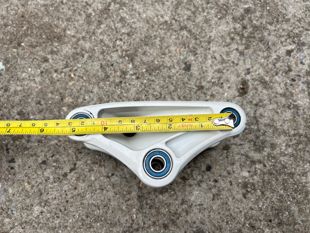 2013 Trek Rear Suspension Rocker Arm Linkage Piece White Blue Bearings - Image 7
