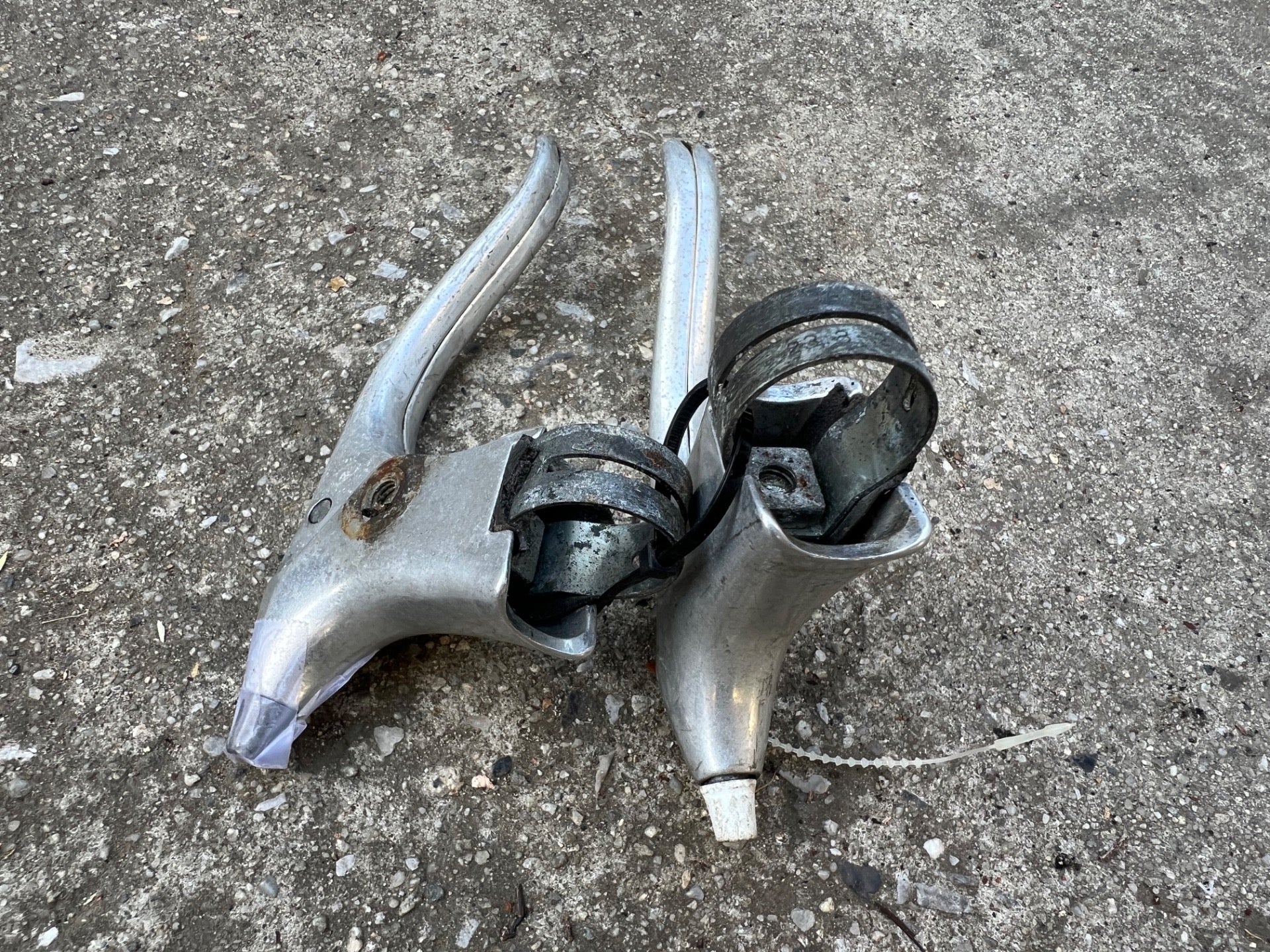 Shimano BL-Z304 Z Series Drop Bar Brake Levers Pair Vintage Retro Silver Road   - Image 7